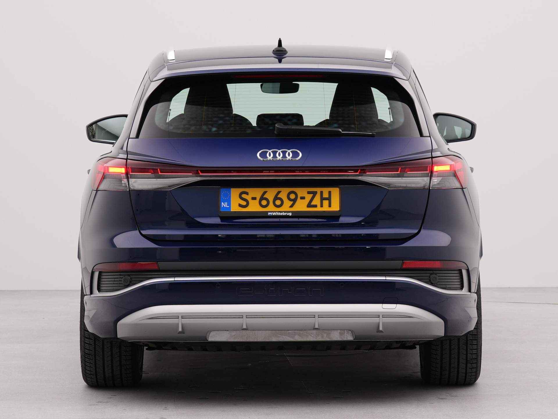 Audi Q4 e-tron 40 S edition 77 kWh Navigatie | Automatische airco  | - 26/39