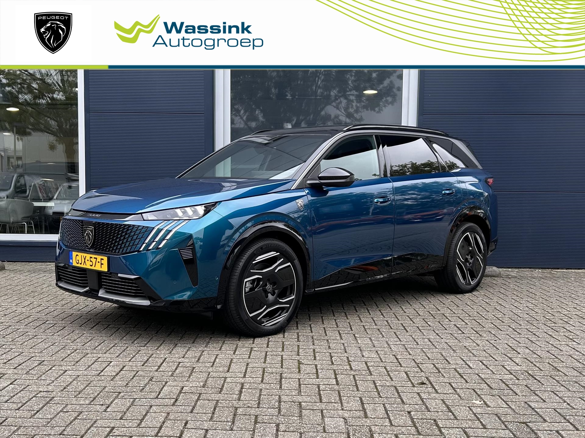 Peugeot 5008 New E | GT | Navigatie | Apple Carplay en Androidauto | Stoelverwarming | 7 persoons uitvoering | Airco | Alcantara stoelen |