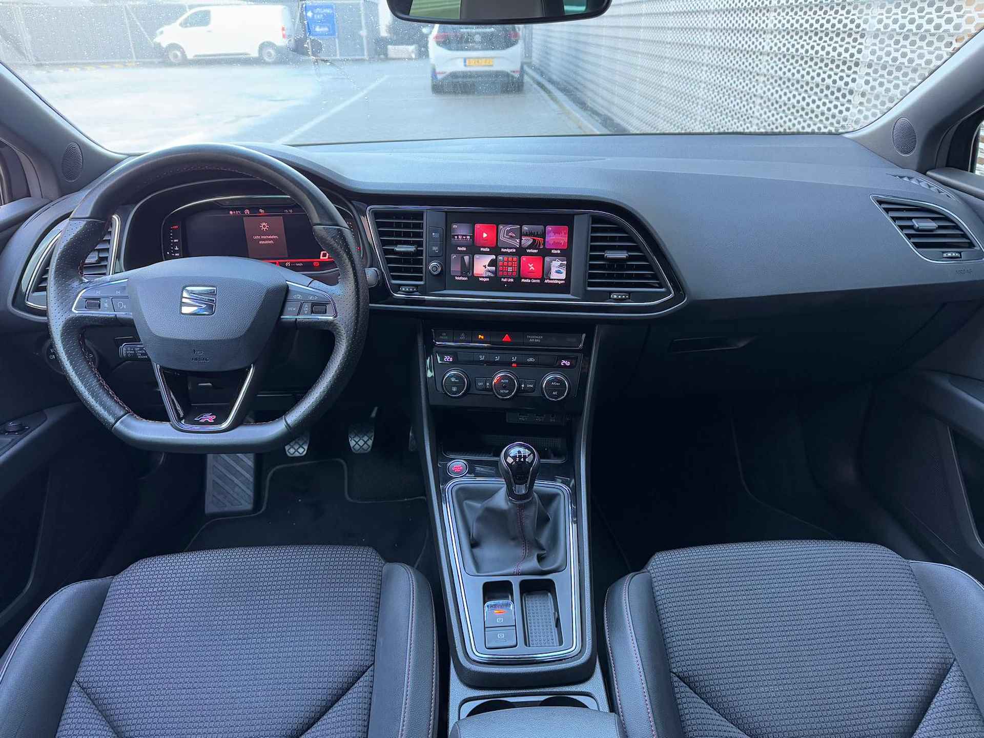 SEAT León ST 1.5 TSI FR Business Intense / Digitale Cockpit / Achteruitrijcamera / Full-LED / Keyless Entry-Start / 18" LMV ** - 14/28