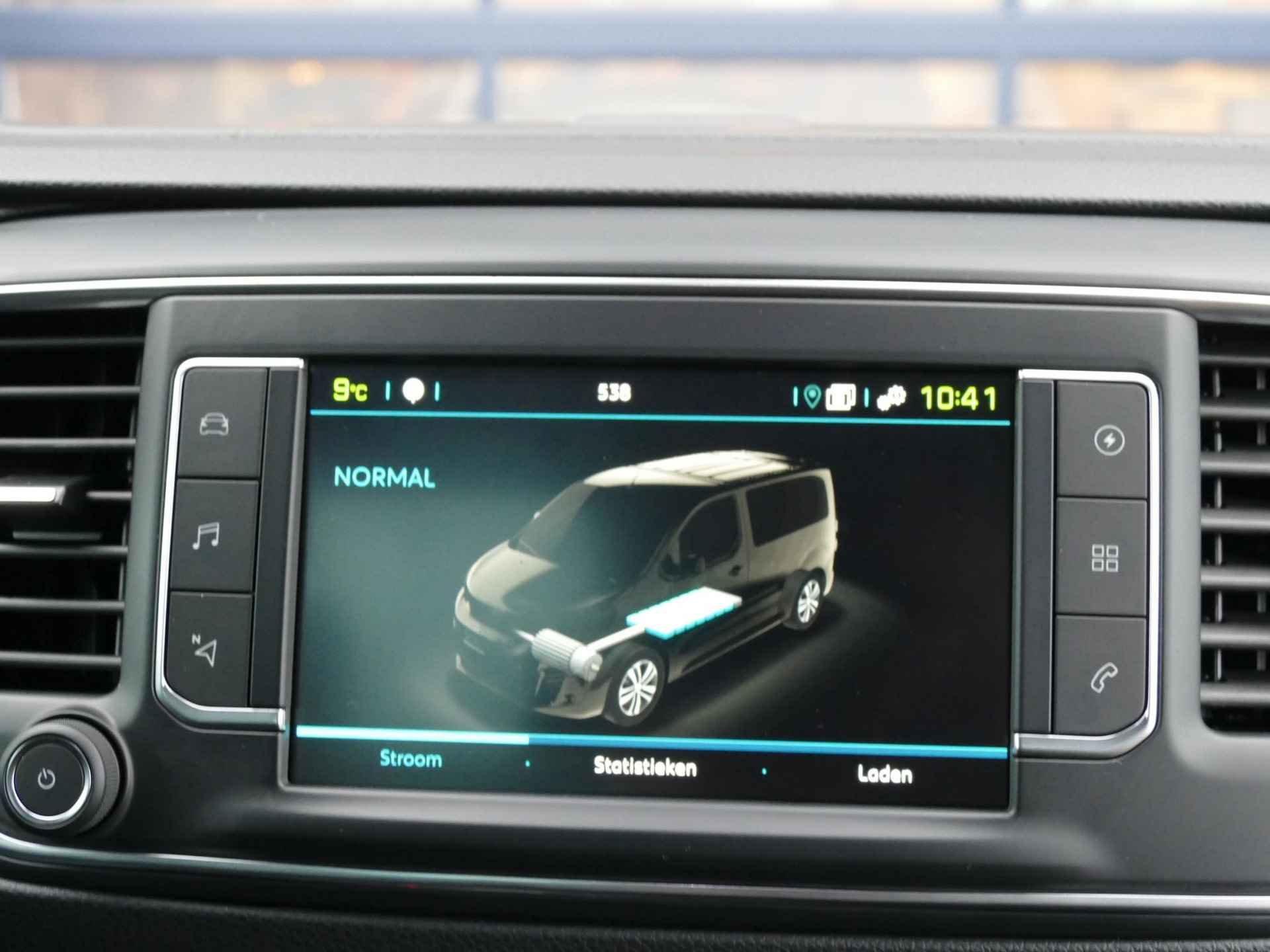 Peugeot e-Traveller 75 kWh Business Long VIP | 8-persoons | Stoelverwarming | Camera | Keyless | Panorama dak | SNEL LEVERBAAR - 26/33