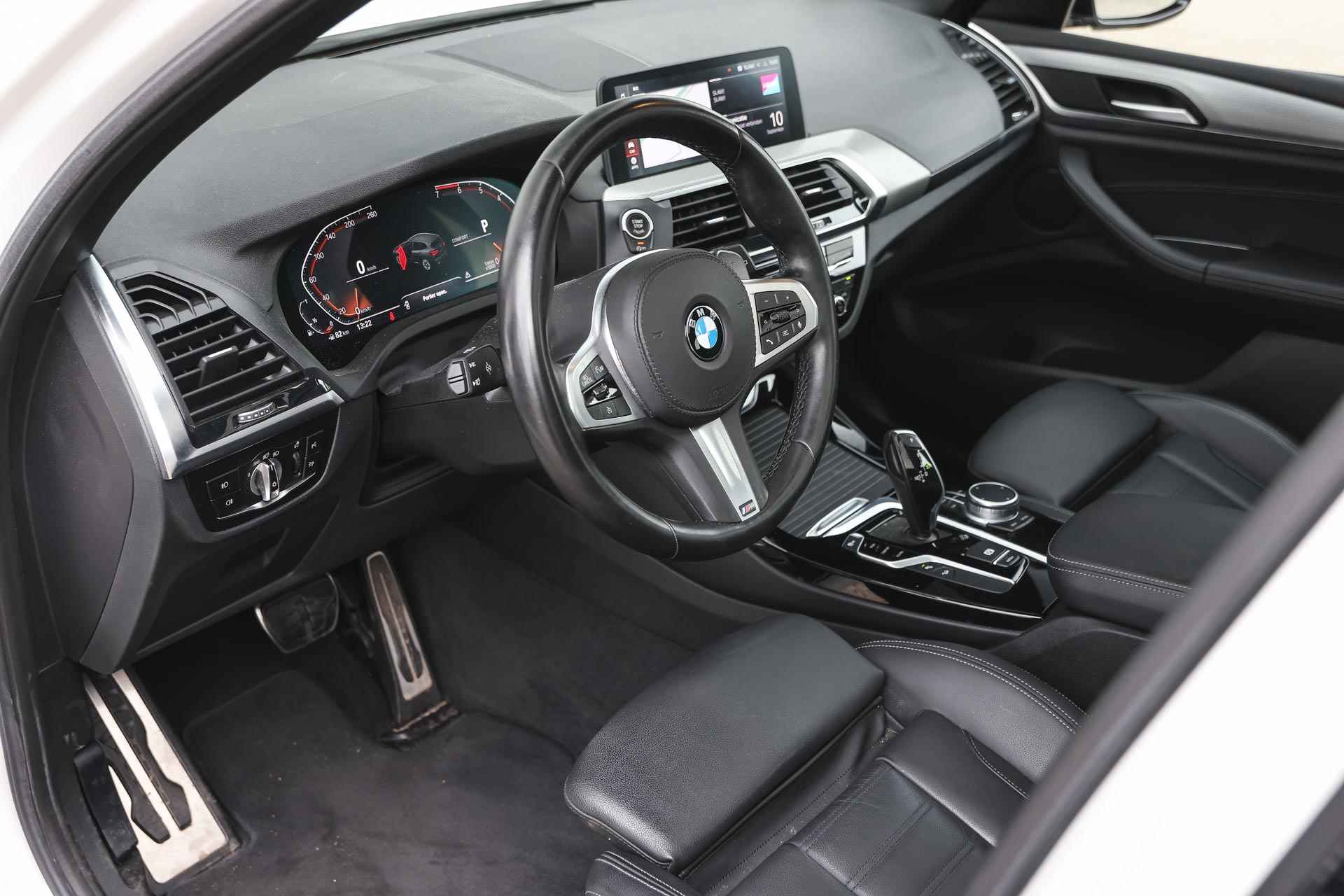 BMW X3 xDrive20i High Executive M Sport Automaat / Panoramadak / Sportstoelen / Adaptieve LED / Live Cockpit Professional / M Sportonderstel / Leder - 10/34