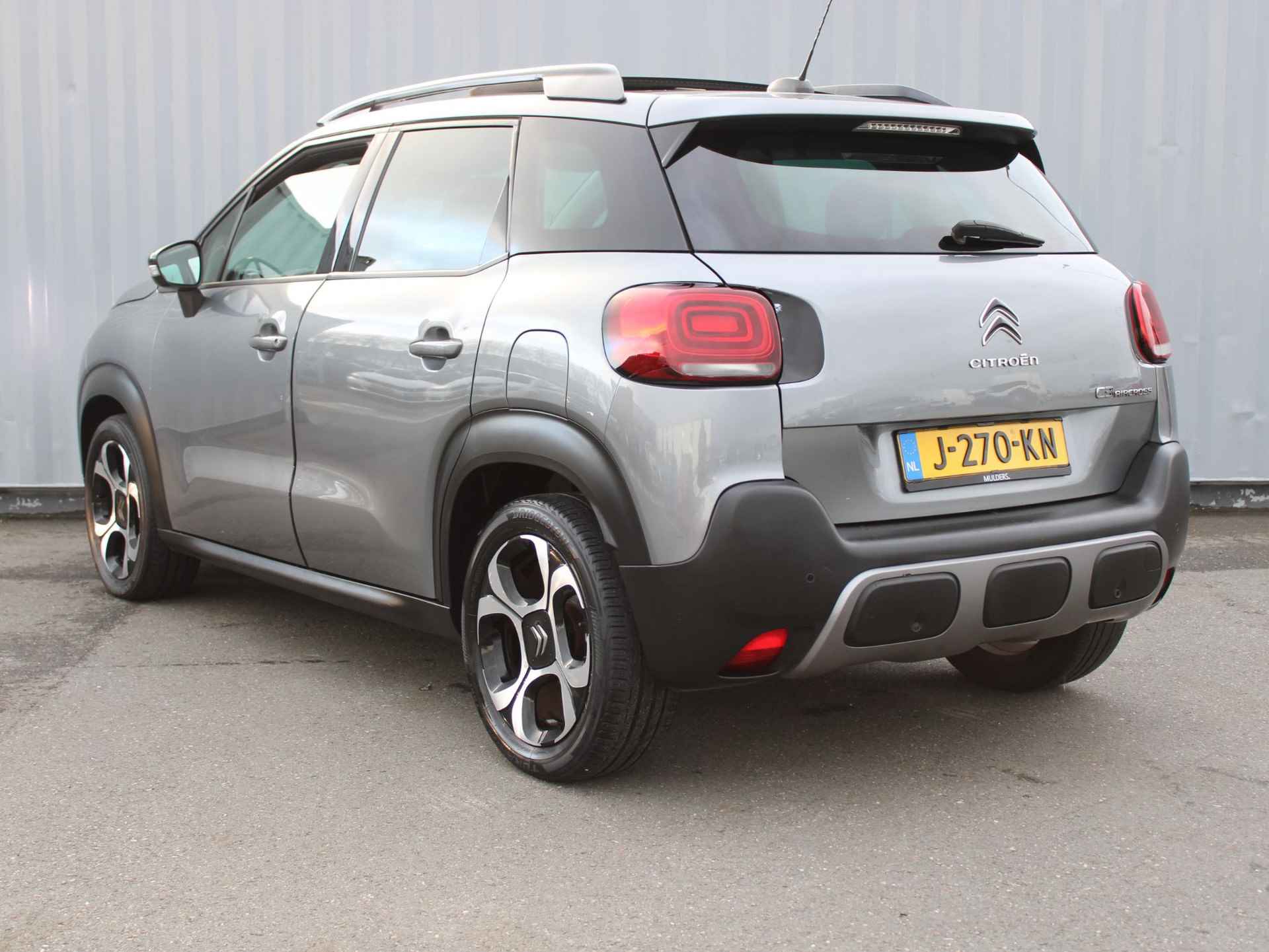 Citroen C3 Aircross 1.2 PT 110 Shine PANODAK/NAVI/CLIMA - 3/39