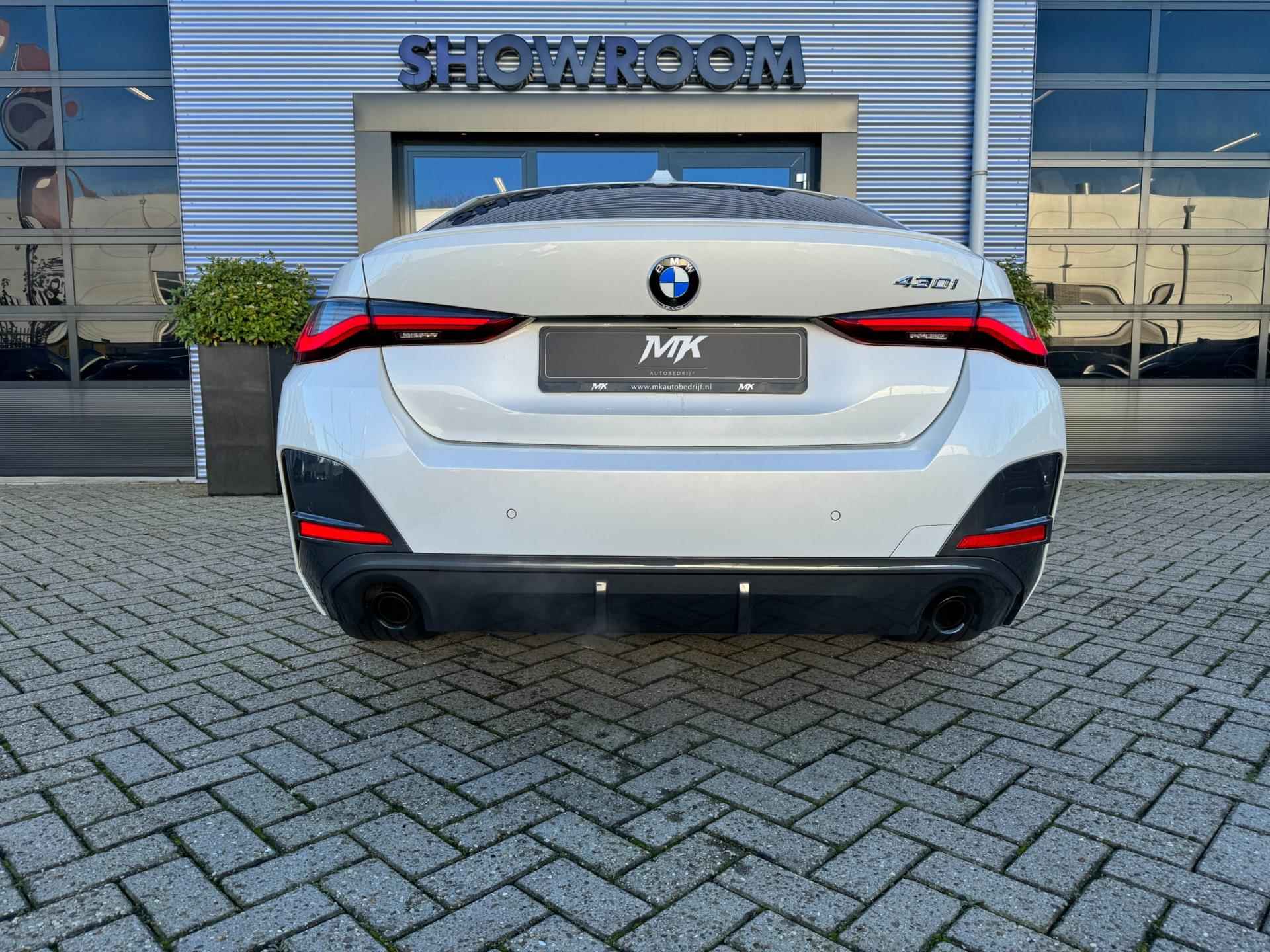 BMW 4-serie Gran Coupé 430i Business Edition Plus Pano|Leder|M-pakket|Sfeerverlichting - 39/50