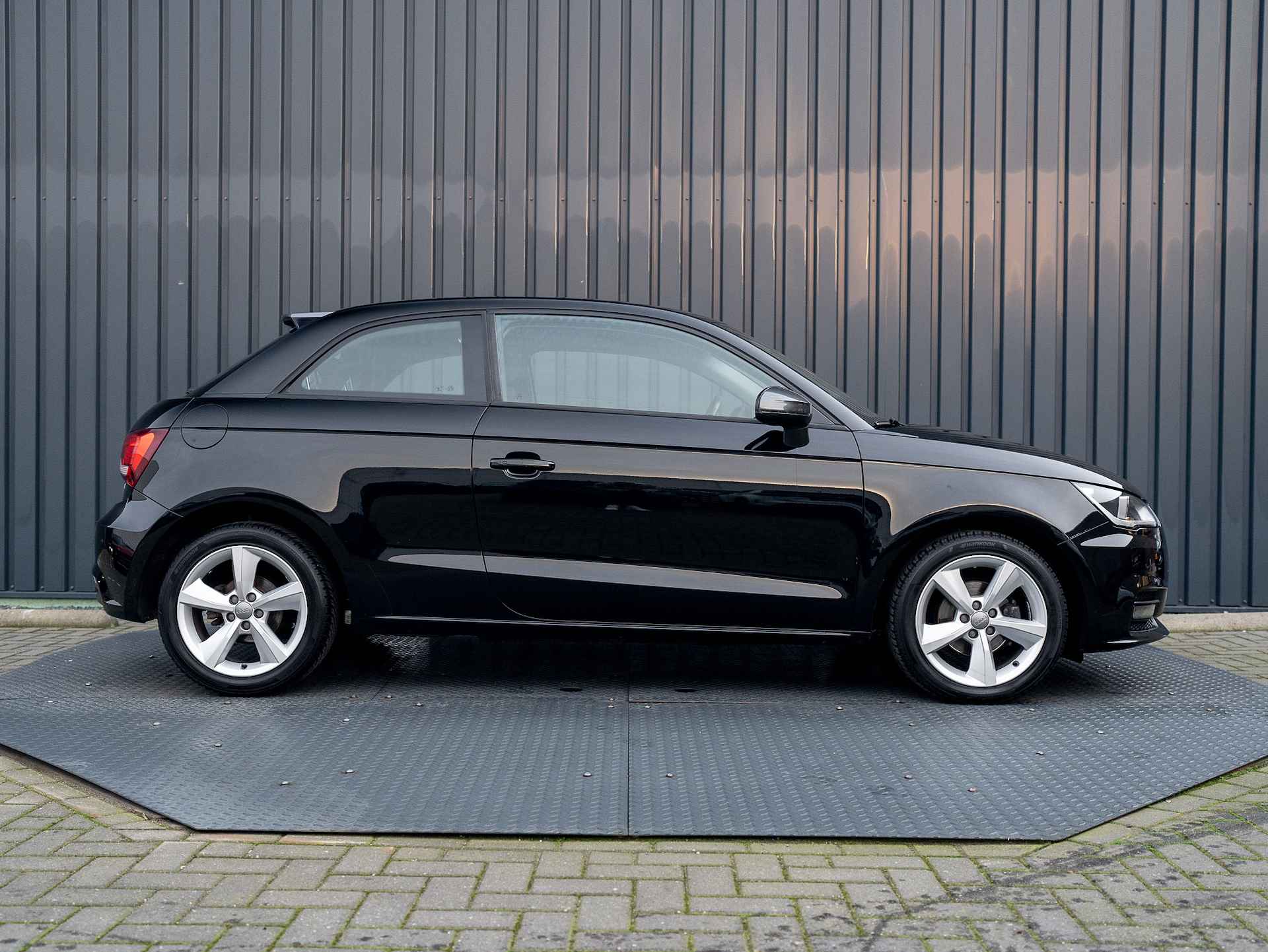 Audi A1 1.0 TFSI Design Pro Line Plus | Stoelverw. | Cruisecontrol | Parkeersensoren | Prijs Rijklaar!! - 22/44