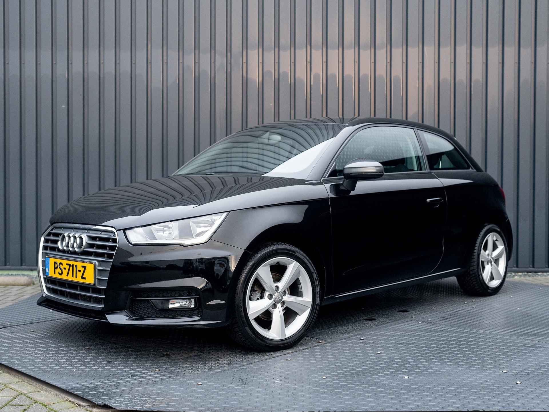 Audi A1 1.0 TFSI Design Pro Line Plus | Stoelverw. | Cruisecontrol | Parkeersensoren | Prijs Rijklaar!! - 40/44