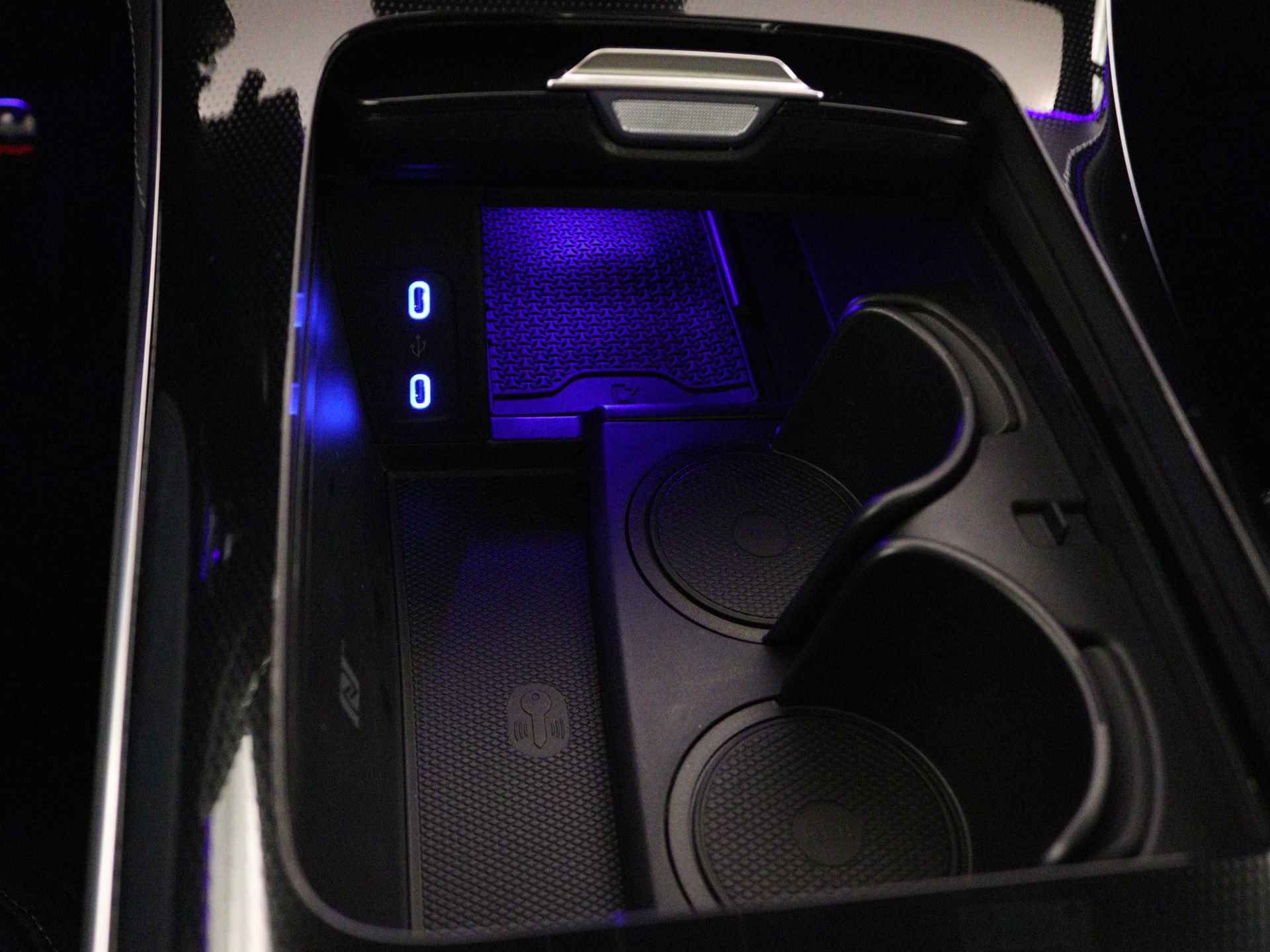 Mercedes-Benz EQE SUV 350 4Matic AMG Line 91 kWh | Energizing Air Control | Smartphone-integratie | Achterasbesturing tot 10° | Burmester® 3D-Surround sound system | Rij-assistentiepakket Plus | Akoestiek comfortpakket | - 30/35