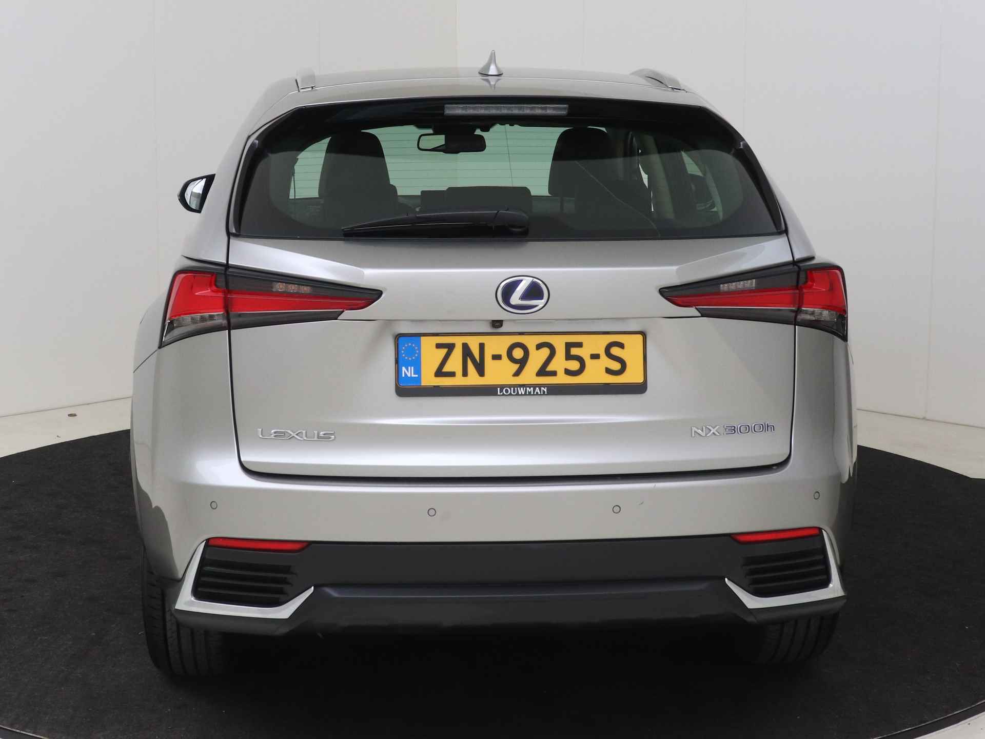 Lexus NX 300h AWD Business Line | Parkeersensoren | Lederen Bekleding | Stoelverwarming | - 29/45