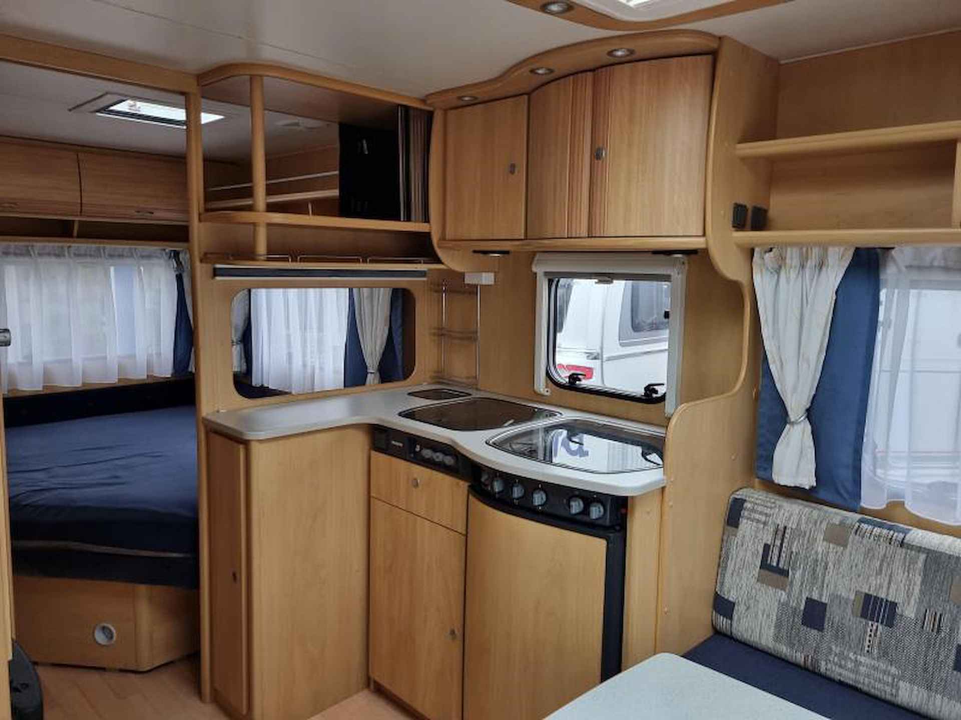 Dethleffs Camper 450 DB - 9/18