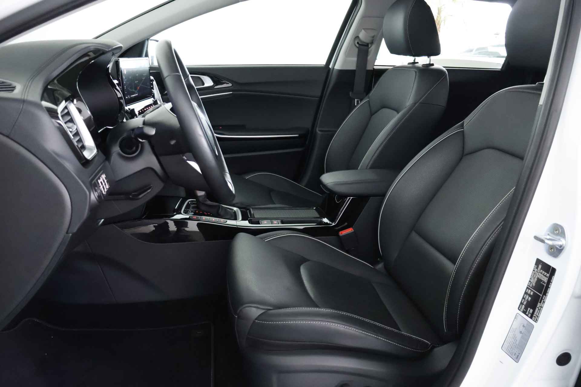 Kia Ceed Sportswagon 1.6 GDI PHEV Platinum Edition / Opendak / Leder / LED / Aut / ACC / CarPlay - 10/35