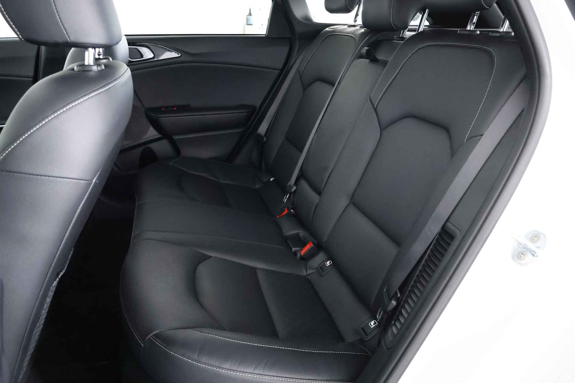 Kia Ceed Sportswagon 1.6 GDI PHEV Platinum Edition / Opendak / Leder / LED / Aut / ACC / CarPlay - 12/35