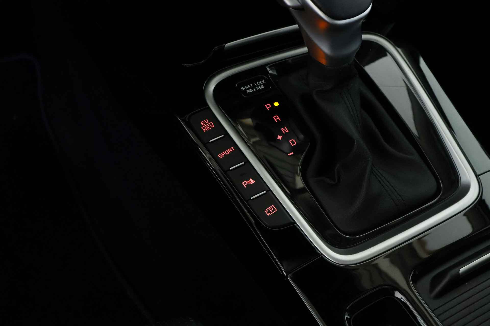 Kia Ceed Sportswagon 1.6 GDI PHEV Platinum Edition / Opendak / Leder / LED / Aut / ACC / CarPlay - 16/35