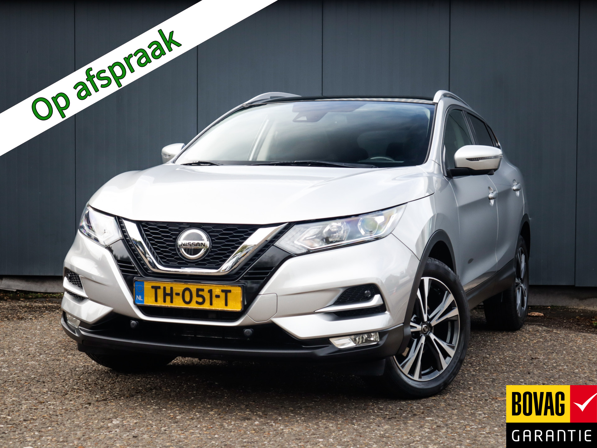 Nissan QASHQAI 1.2 N-Connecta (116 PK) 2e-Eig, Nwe Motor + Autom.- 12-Mnd-BOVAG, NL-Auto, Trekhaak, Panoramadak, Navigatie, Cruisecontrol, Keyless-Entry/Start, Achteruitrijcamera, Bluetooth, Parkeersensoren-V+A, DAB Licht-Zicht-Pakket, Lm-Velgen-18Inch, Privacy-Glas