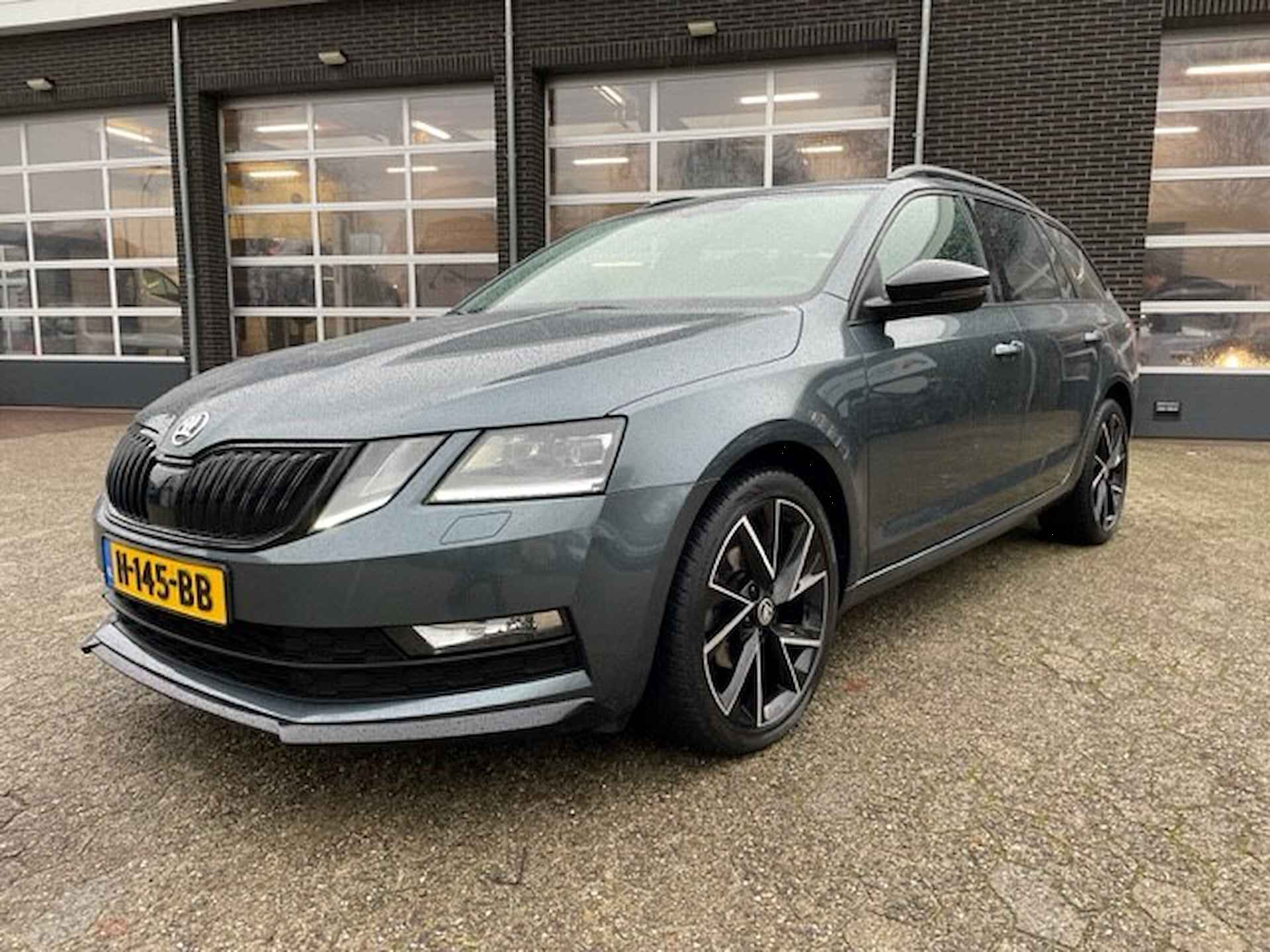 Skoda Octavia Combi 1.6 TDI Greentech 115pk Automaat - Trekhaak - 4/29