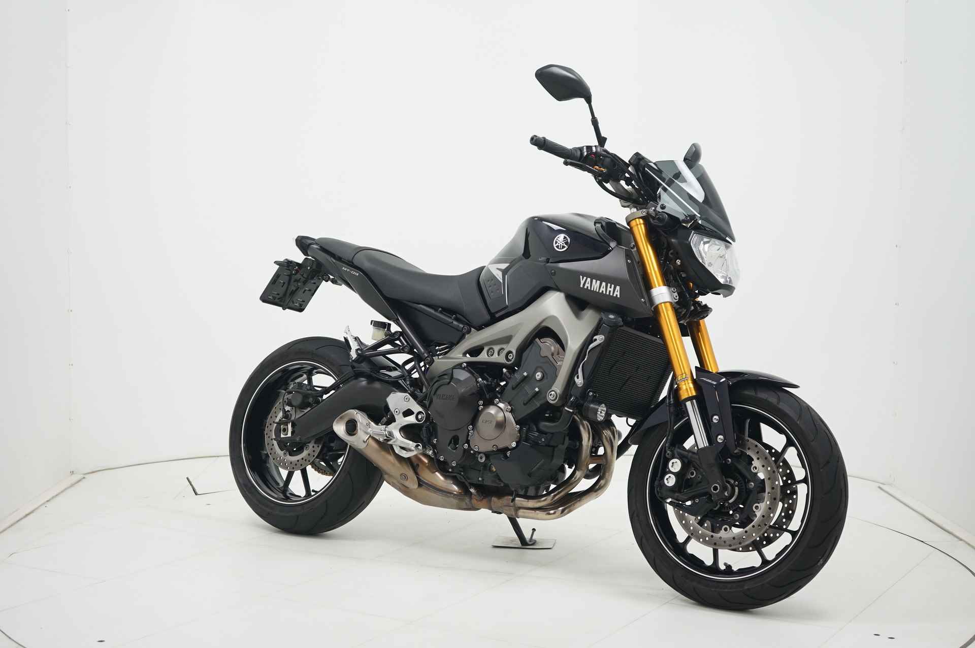 Yamaha MT-09 ABS - 2/20