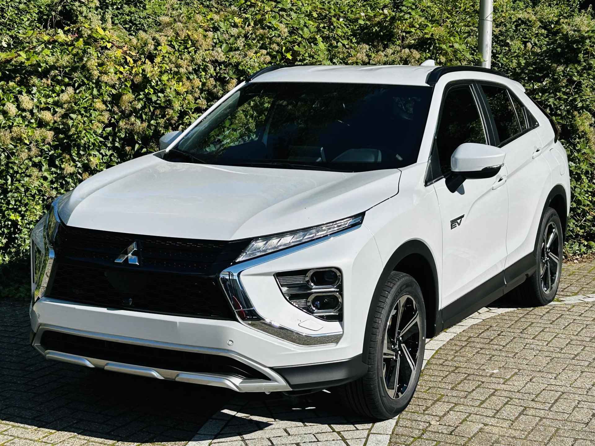 Mitsubishi Eclipse Cross 2.4 PHEV Executive | € 8000,- VOORRAAD KORTING | op = op  AUTOMAAT | APPLE/ANDROID AUTO  | CRUISE | CLIMATE | NAVI , STOELVERWARMING . - 13/34