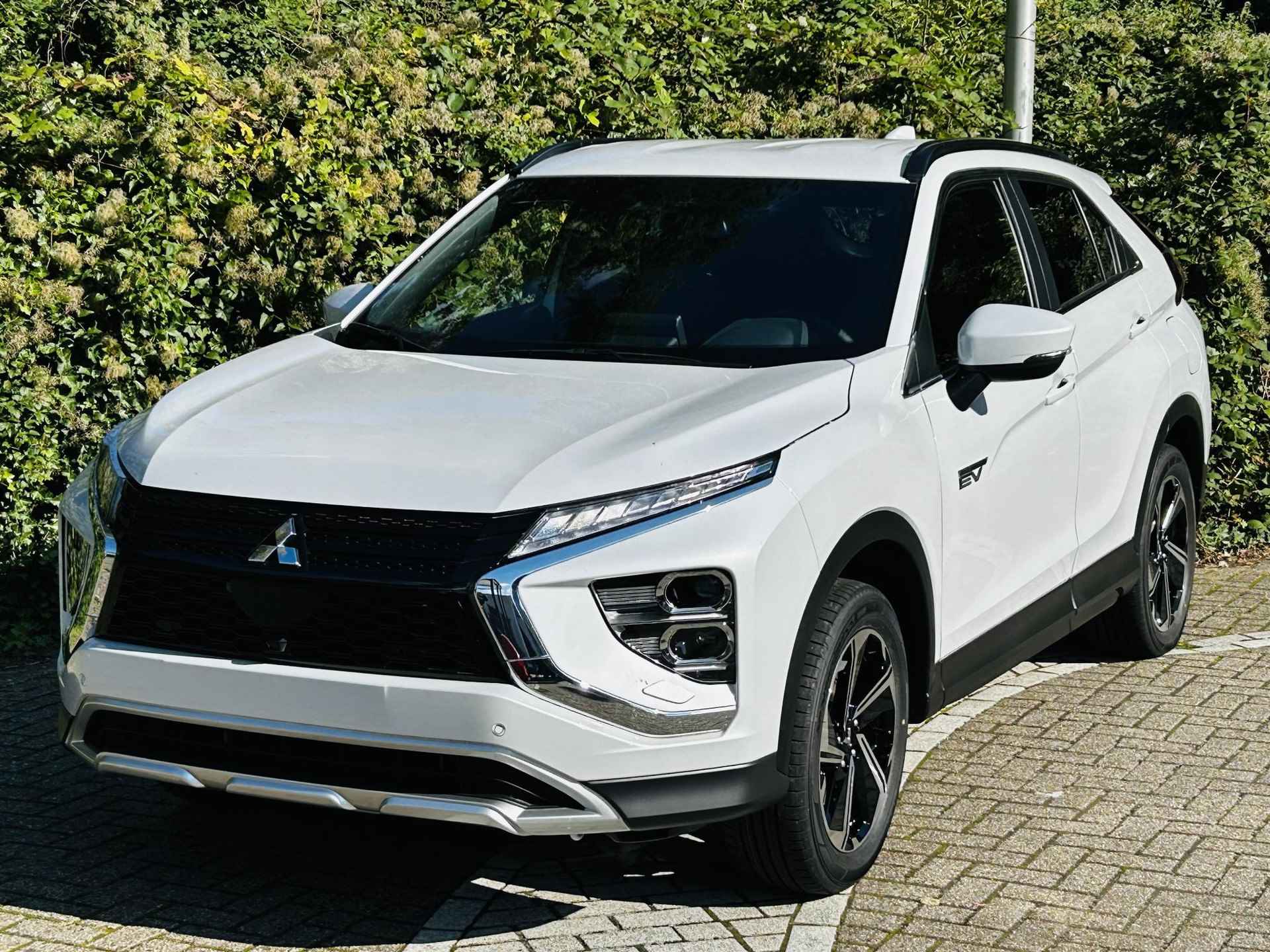 Mitsubishi Eclipse Cross 2.4 PHEV Executive | € 8000,- VOORRAAD KORTING | op = op  AUTOMAAT | APPLE/ANDROID AUTO  | CRUISE | CLIMATE | NAVI , STOELVERWARMING . - 16/34