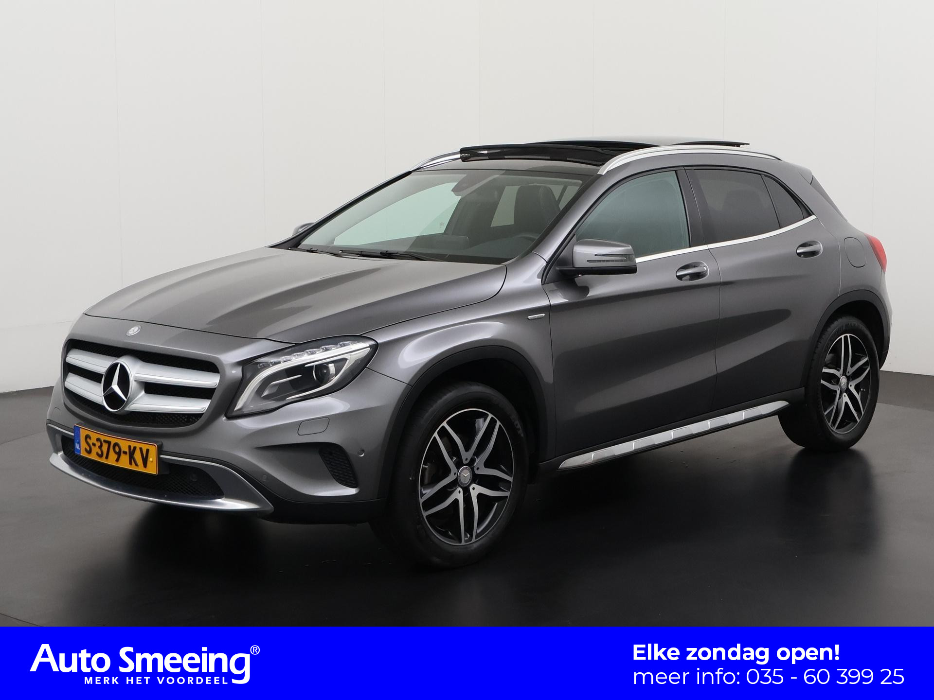 Mercedes-Benz GLA-klasse 180 Ambition | Trekhaak | Panoramadak | Navigatie | Zondag Open!