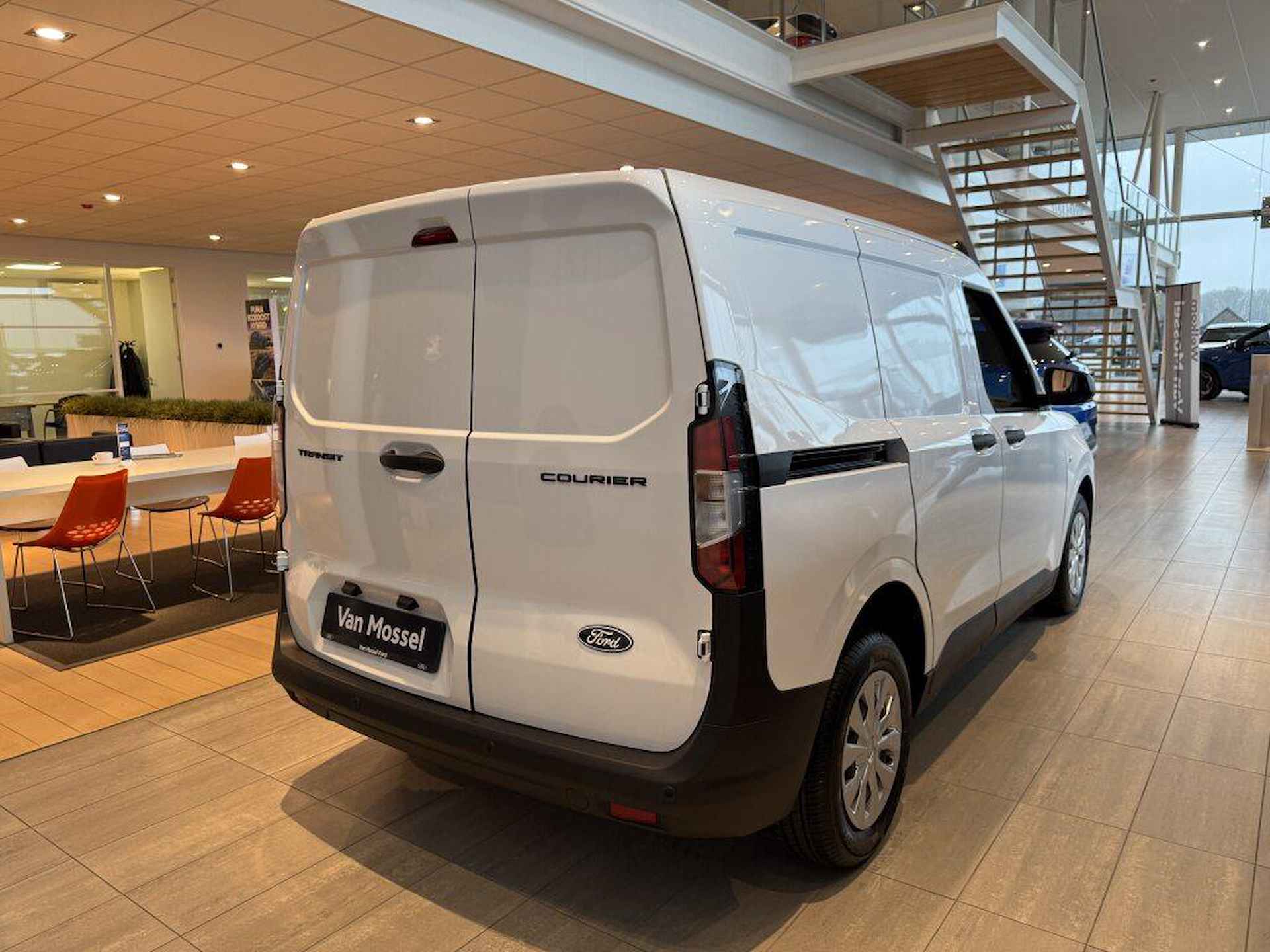 Ford Transit Courier | Voorraad auto! | Frozen White | LED Dagrijverlichting | LED Laadruimteverlichting - 5/18