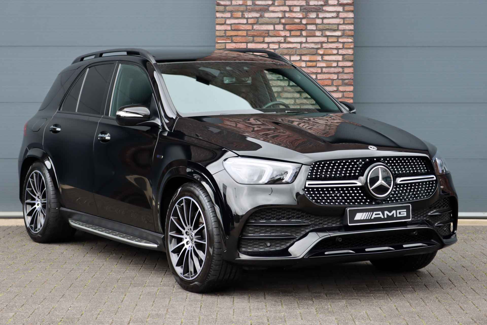 Mercedes-Benz GLE 350 de 4-MATIC AMG Line Aut9 | luchtvering | Distronic+ | Burmester | HUD | Stoelventilatie | Panoramadak | Surround Camera | Trekhaak | Rijassistentiepakket+ | - 4/45