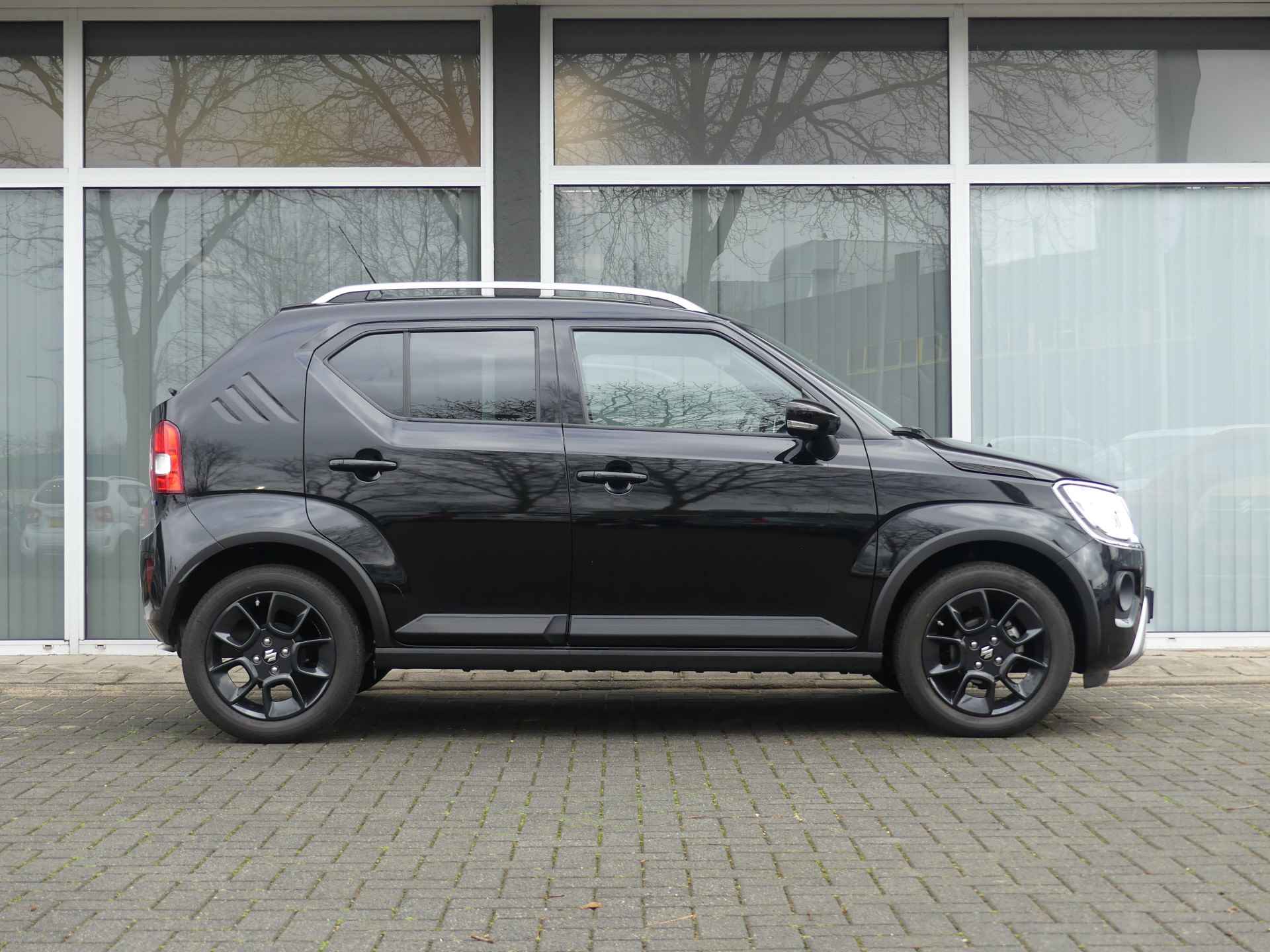 Suzuki Ignis 1.2 Smart Hybrid Style/Stijl, Dealer onderhouden, Keyless, Navi, Camera, Clima/Cruise-Control - 3/34