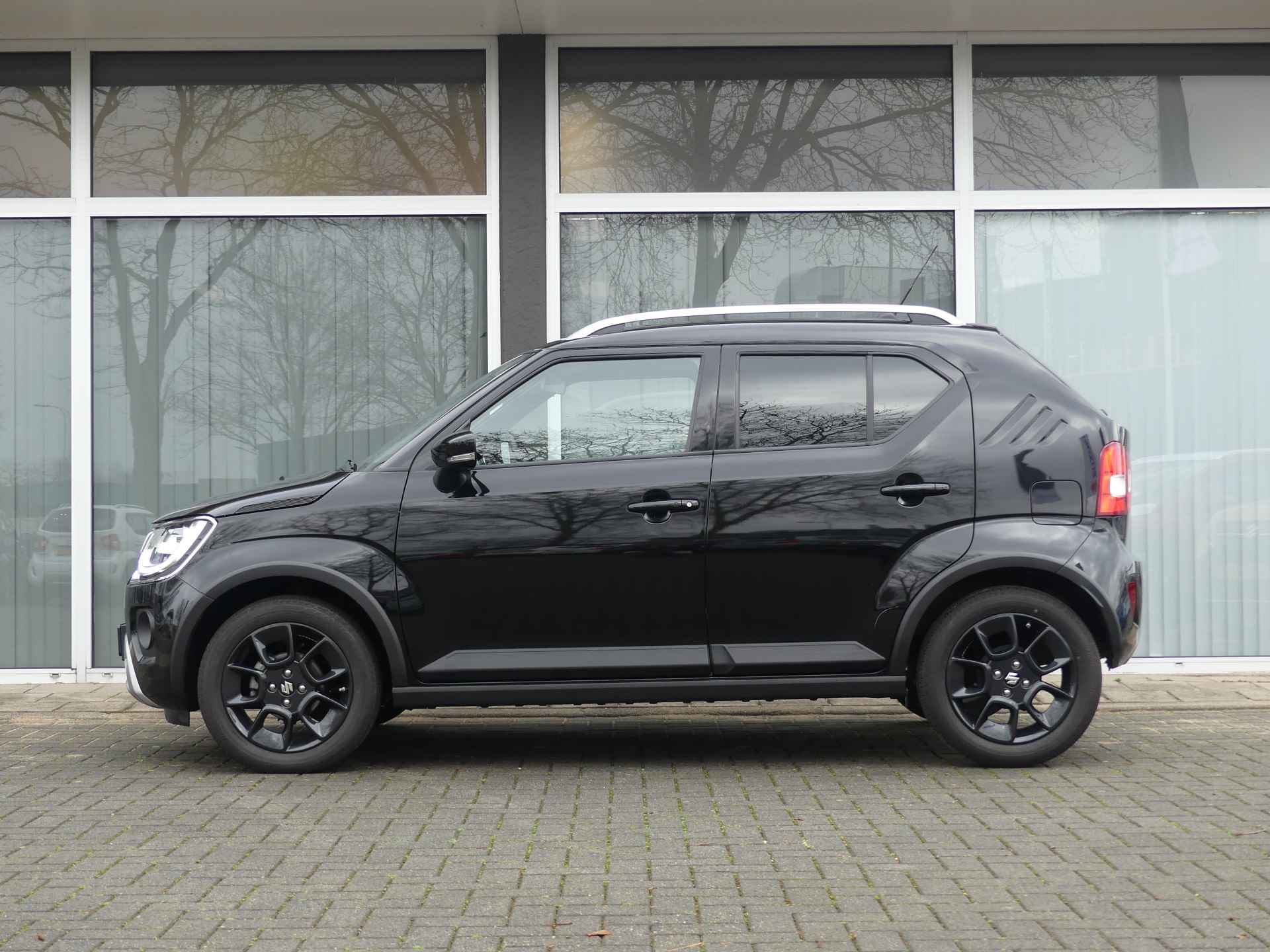 Suzuki Ignis 1.2 Smart Hybrid Style/Stijl, Dealer onderhouden, Keyless, Navi, Camera, Clima/Cruise-Control - 4/34