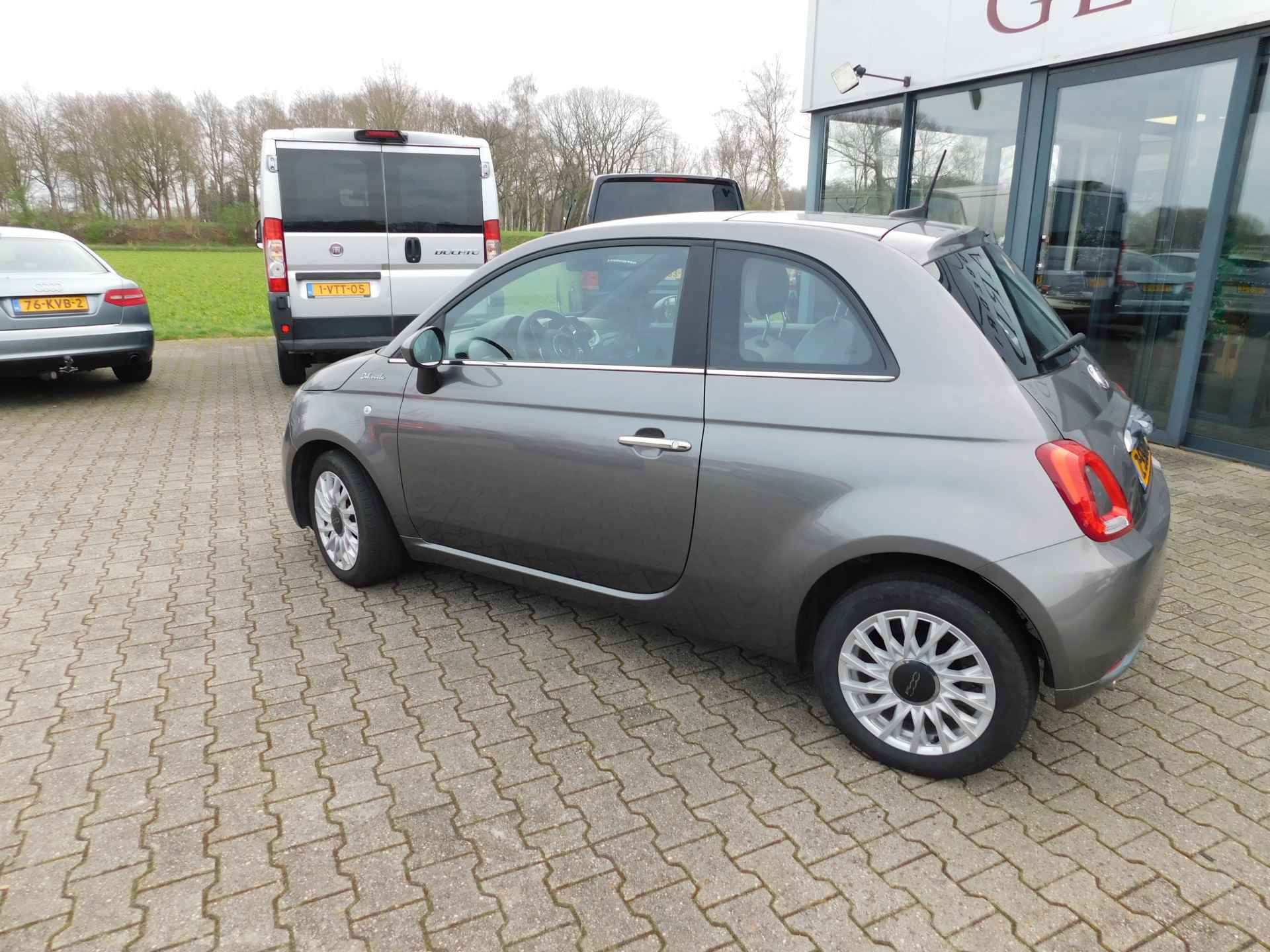 Fiat 500 1.0 Hybrid Dolcevita, PANO, Airco, Carplay, PDC - 11/28