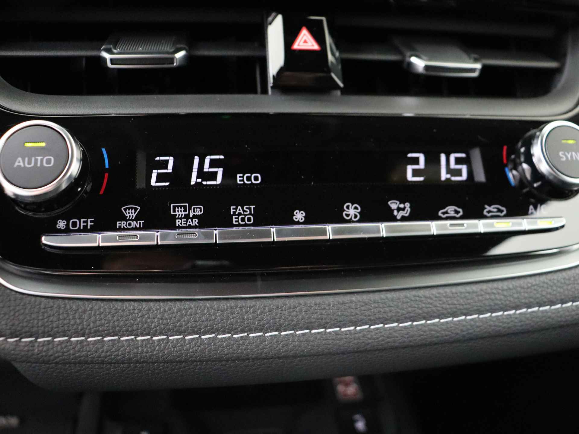 Toyota Corolla Hybrid 200 Business GR Sport Plus | Head-up Display | JBL | Lederen bekleding/sportstoelen | - 12/46