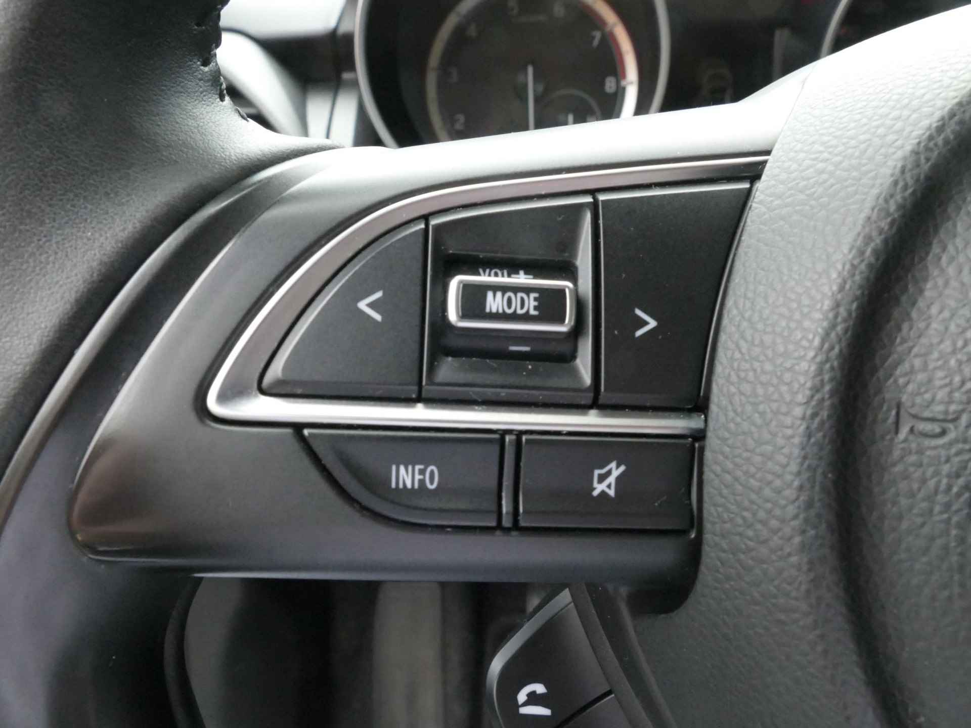 Suzuki Swift 1.2 Select Smart Hybrid | Navigatie | Rijklaar - 13/19