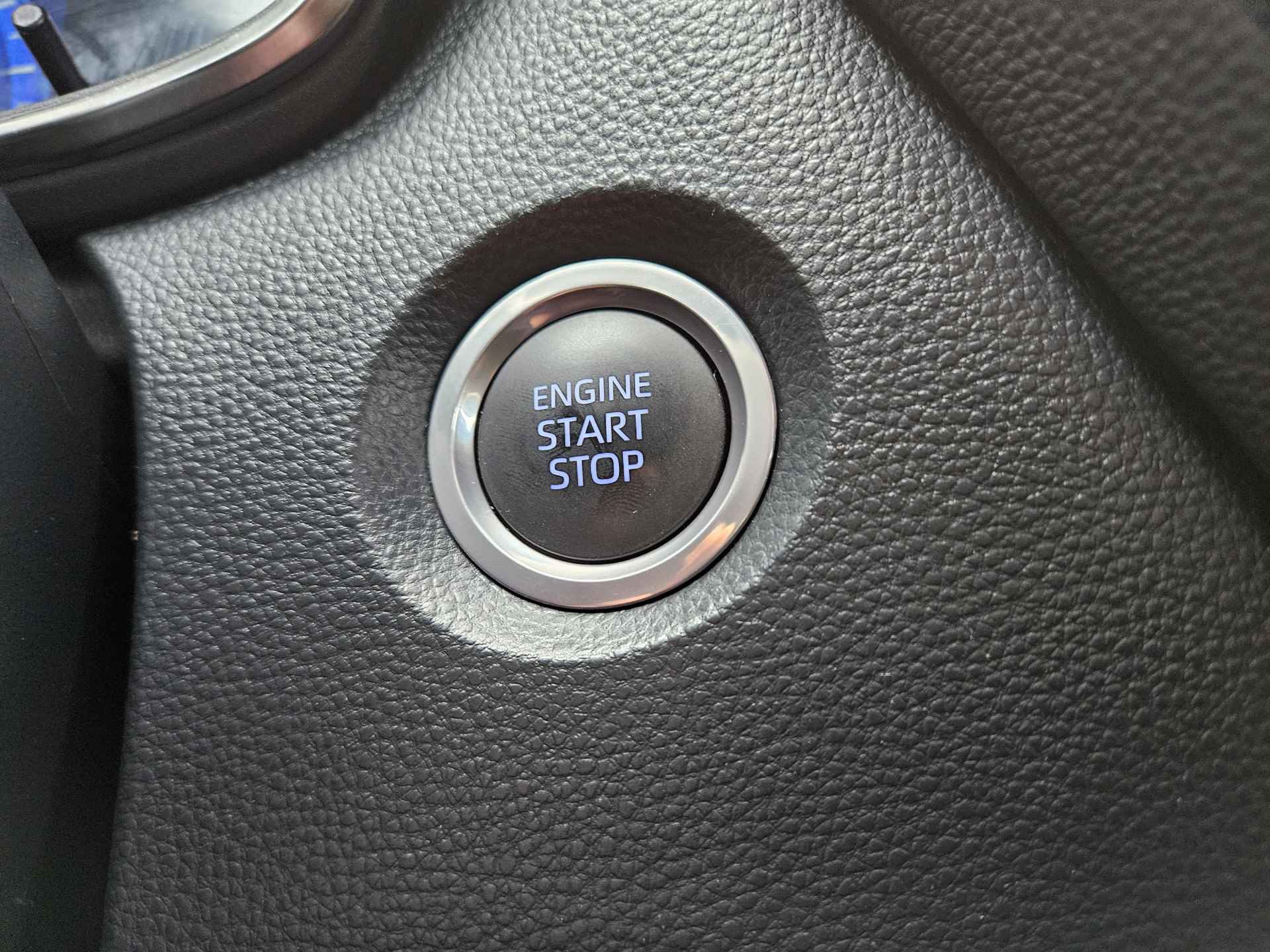Toyota Corolla 1.2 Turbo Dynamic 116pk | Adaptive Cruise | LED Koplampen | Keyless | Stoelverwarming | Navi | DAB | Apple Carplay | - 7/19