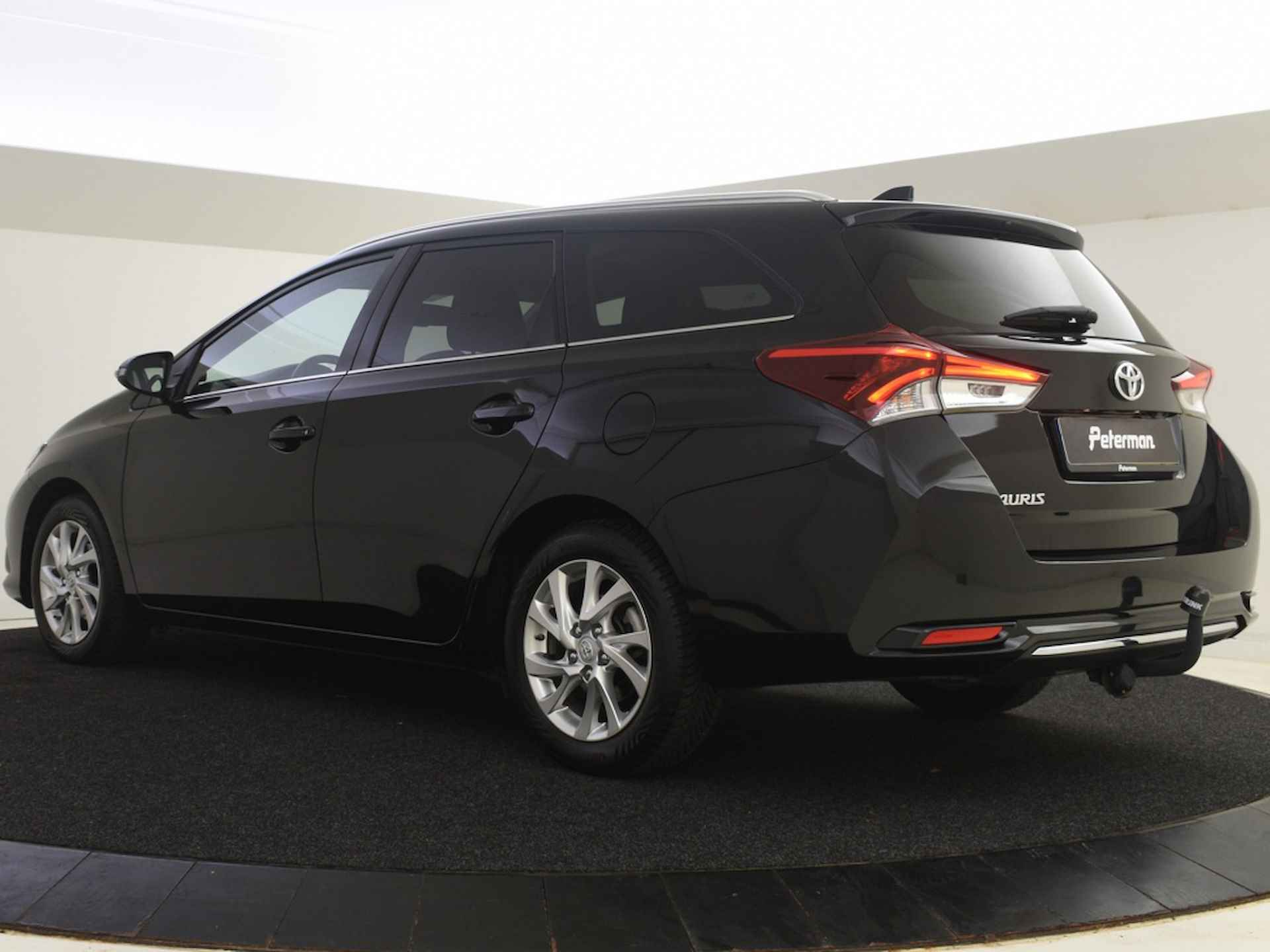 Toyota Auris Touring Sports 1.2T Dynamic | Trekhaak | All Seasons - 3/28