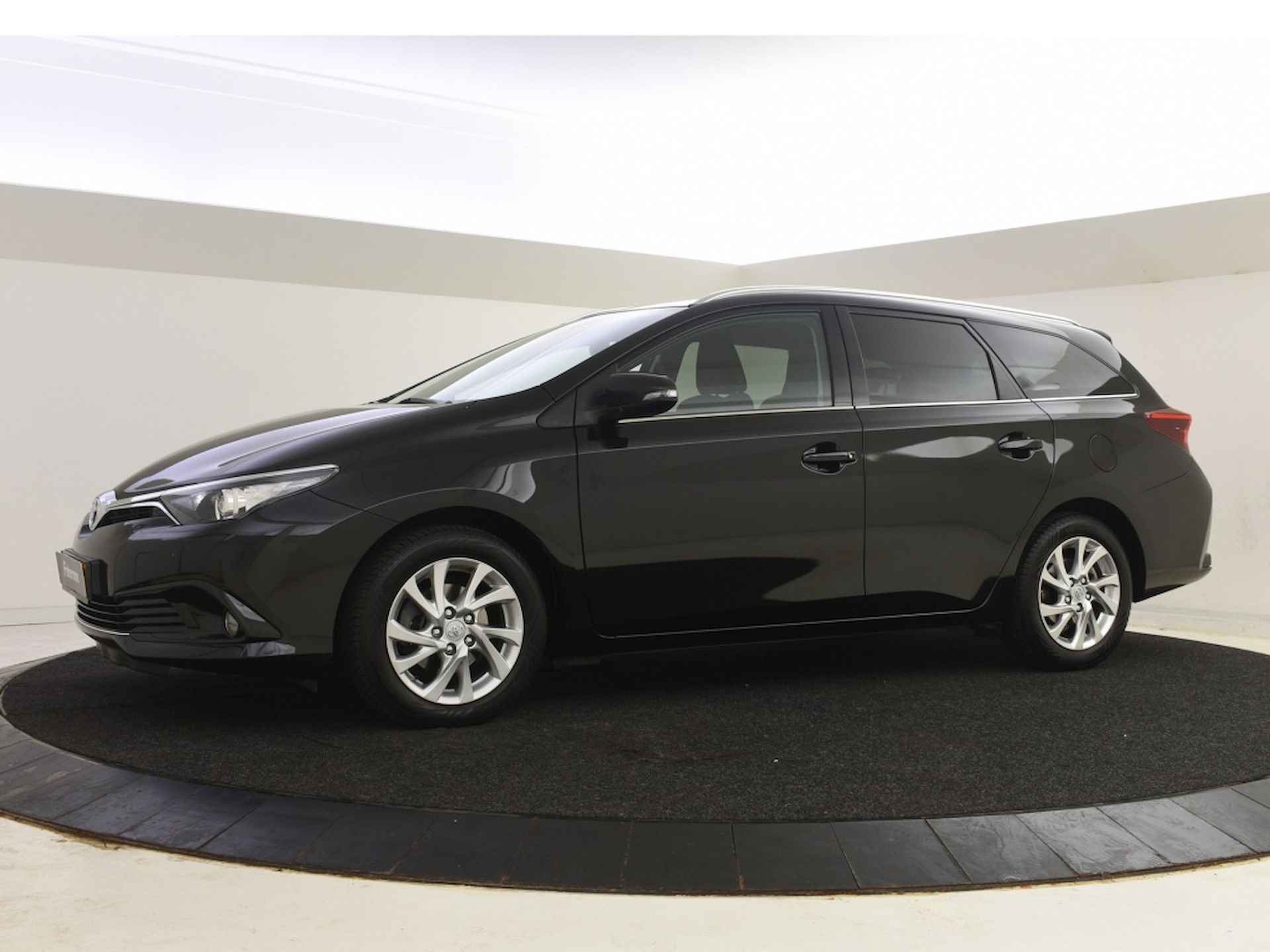 Toyota Auris Touring Sports 1.2T Dynamic | Trekhaak | All Seasons - 7/28