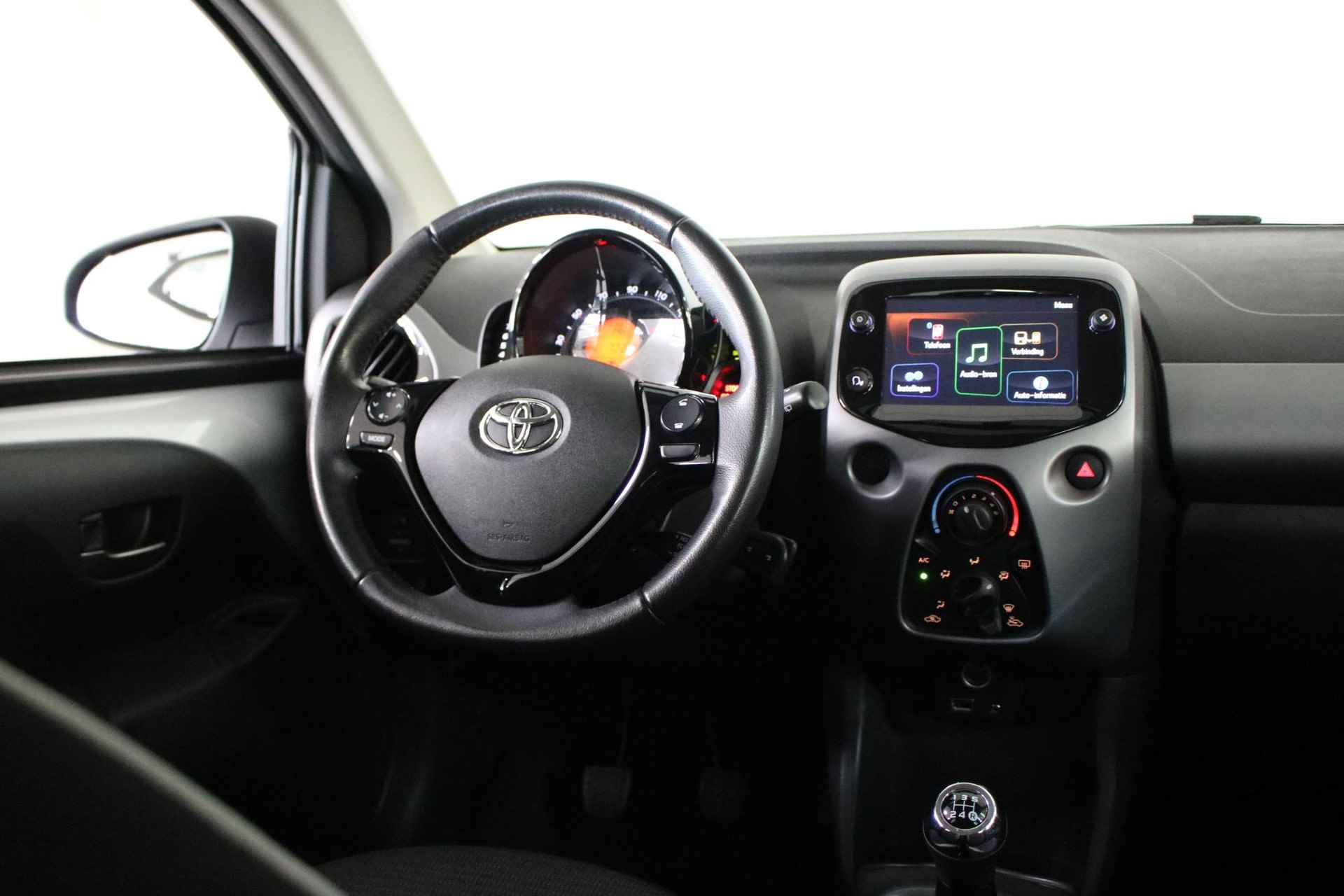 Toyota Aygo 1.0 VVT-i X-play AIRCO | CARPLAY | CAMERA | BLUETOOTH | NAP. - 14/35