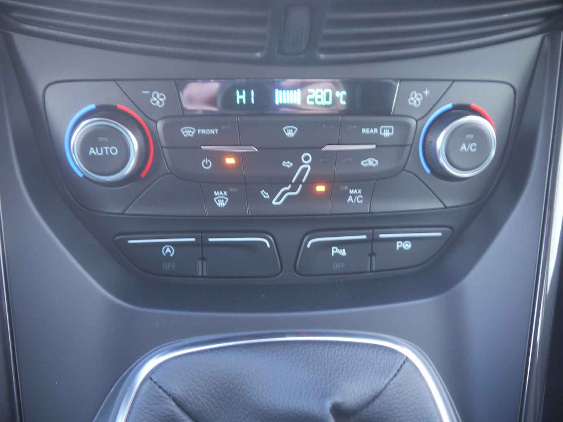 Ford C-MAX 1.0 Titanium NL-Auto!! Apple-Carplay I Keyless I Nav -- 2de Pinksterdag open van 11.00 t/m 15.30 uur -- - 19/32
