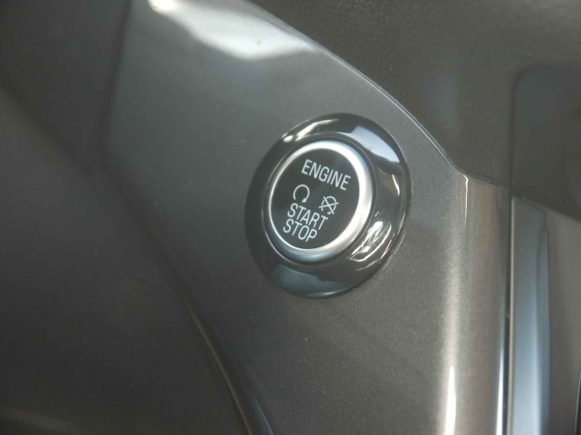 Ford C-MAX 1.0 Titanium NL-Auto!! Apple-Carplay I Keyless I Nav -- 2de Pinksterdag open van 11.00 t/m 15.30 uur -- - 27/32