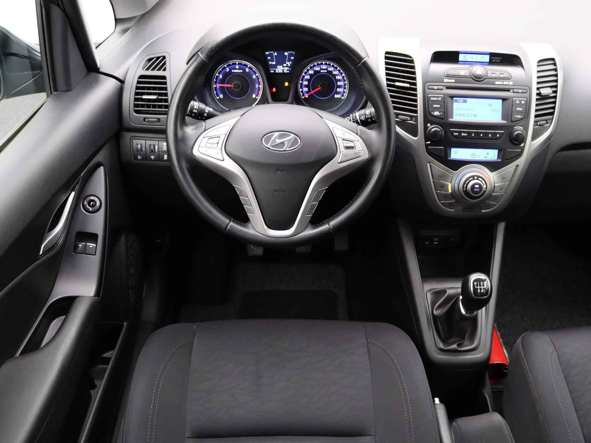 Hyundai ix20 1.4i Go! | Bluetooth | Climate control | Parkeersensoren | Cruis Control | - 8/31