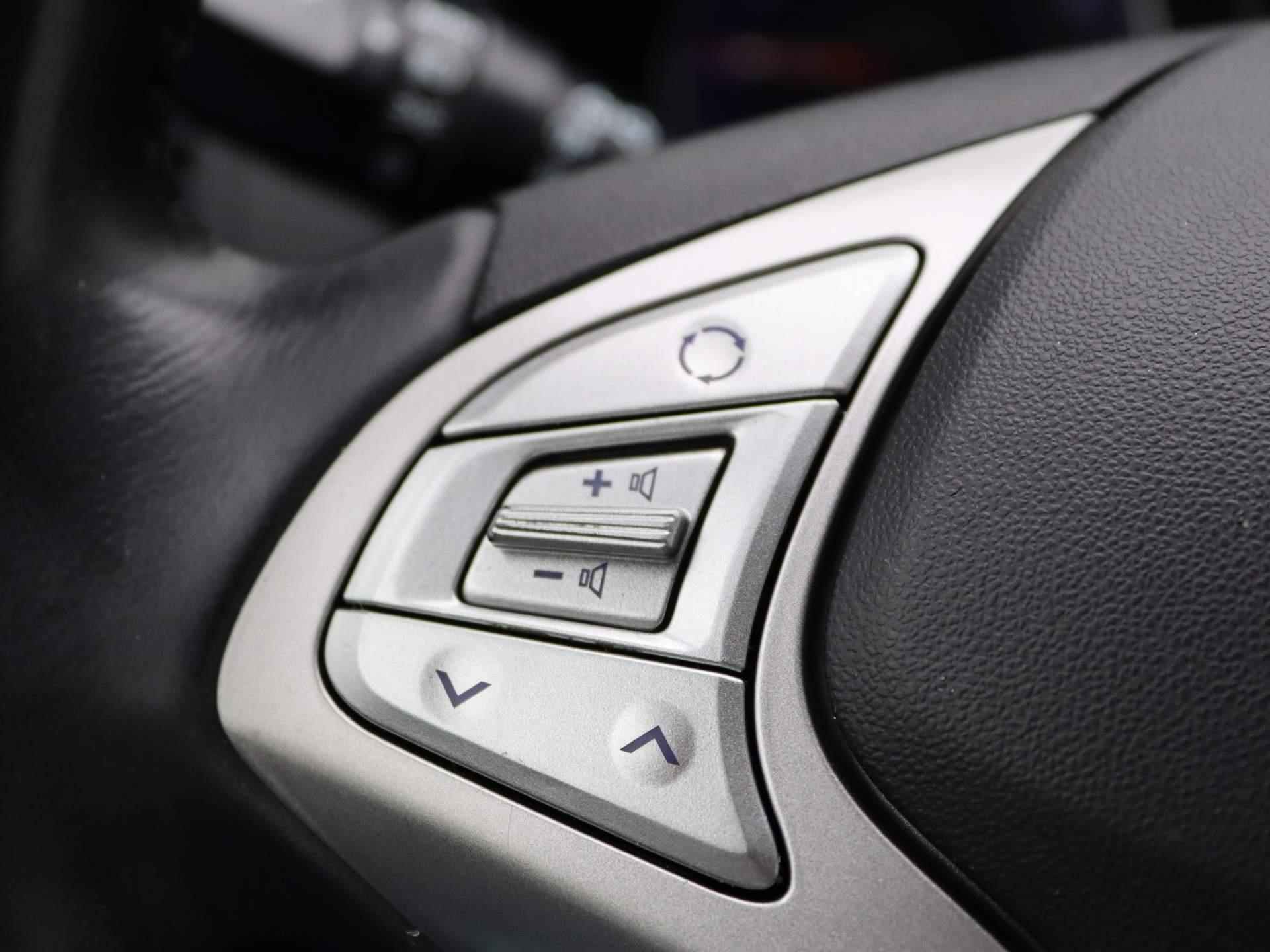 Hyundai ix20 1.4i Go! | Bluetooth | Climate control | Parkeersensoren | Cruis Control | - 18/31