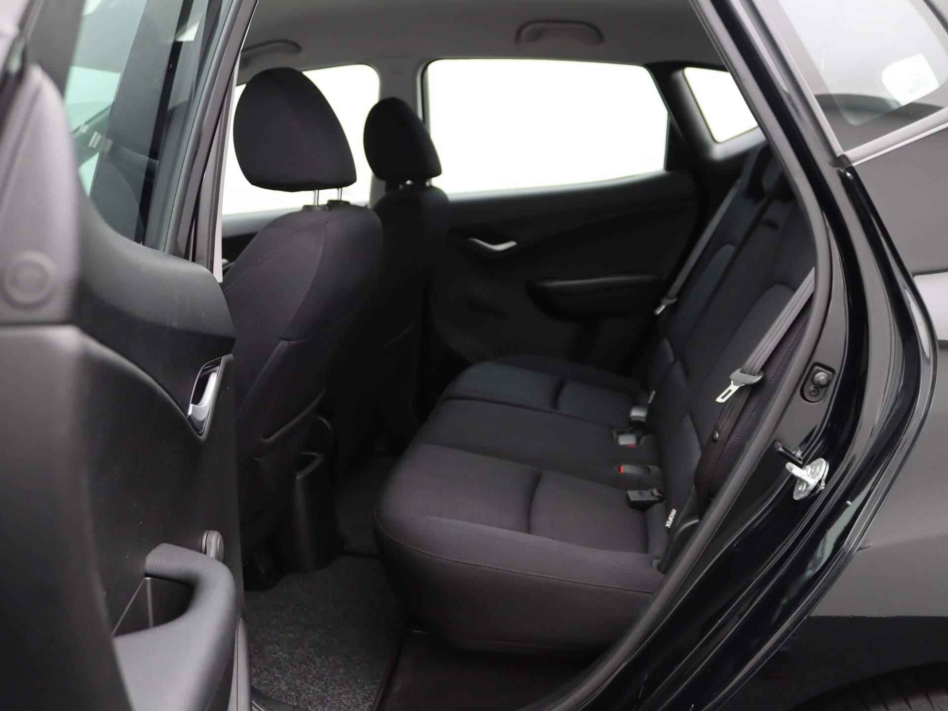 Hyundai ix20 1.4i Go! | Bluetooth | Climate control | Parkeersensoren | Cruis Control | - 23/31