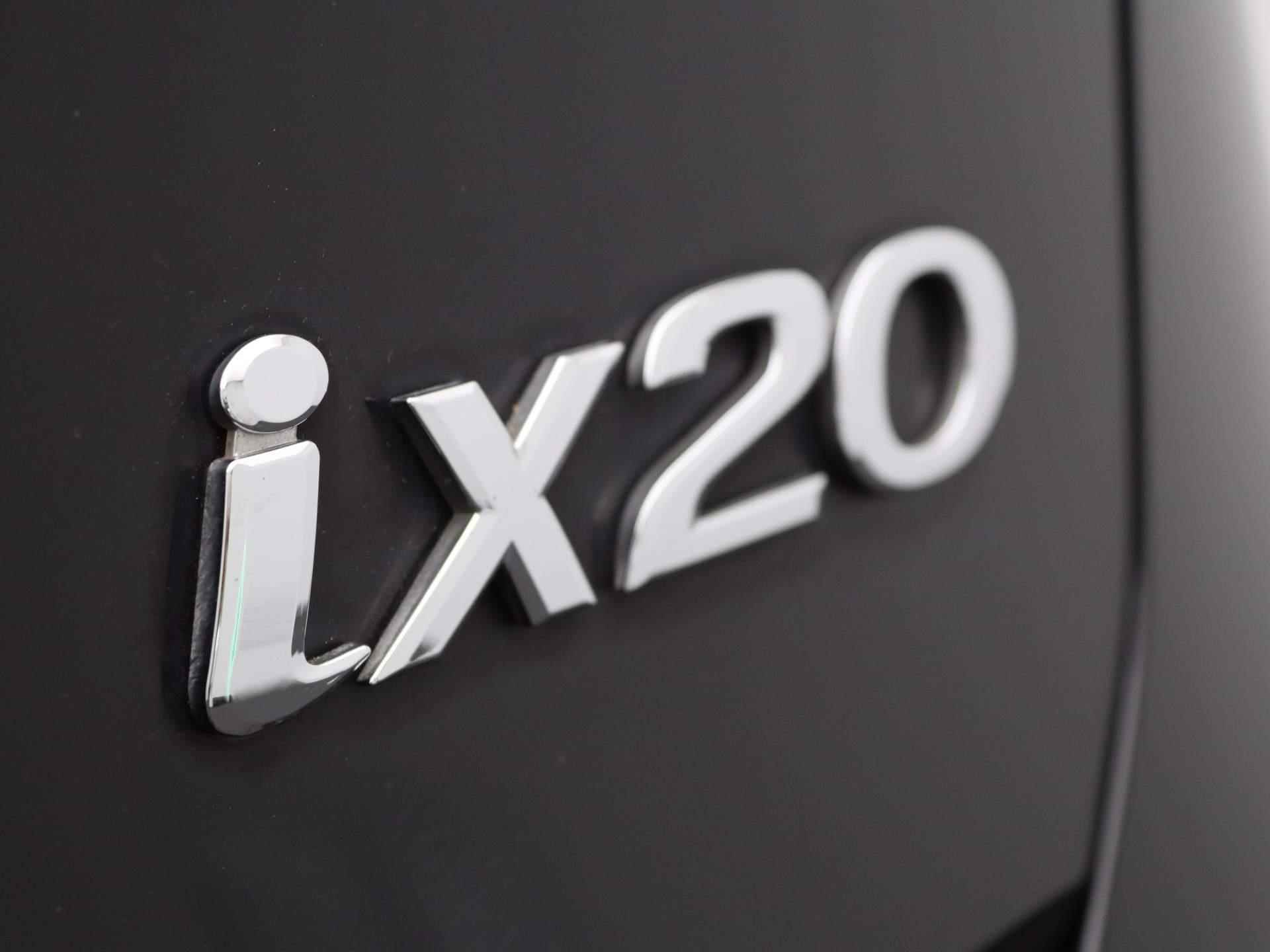 Hyundai ix20 1.4i Go! | Bluetooth | Climate control | Parkeersensoren | Cruis Control | - 29/31