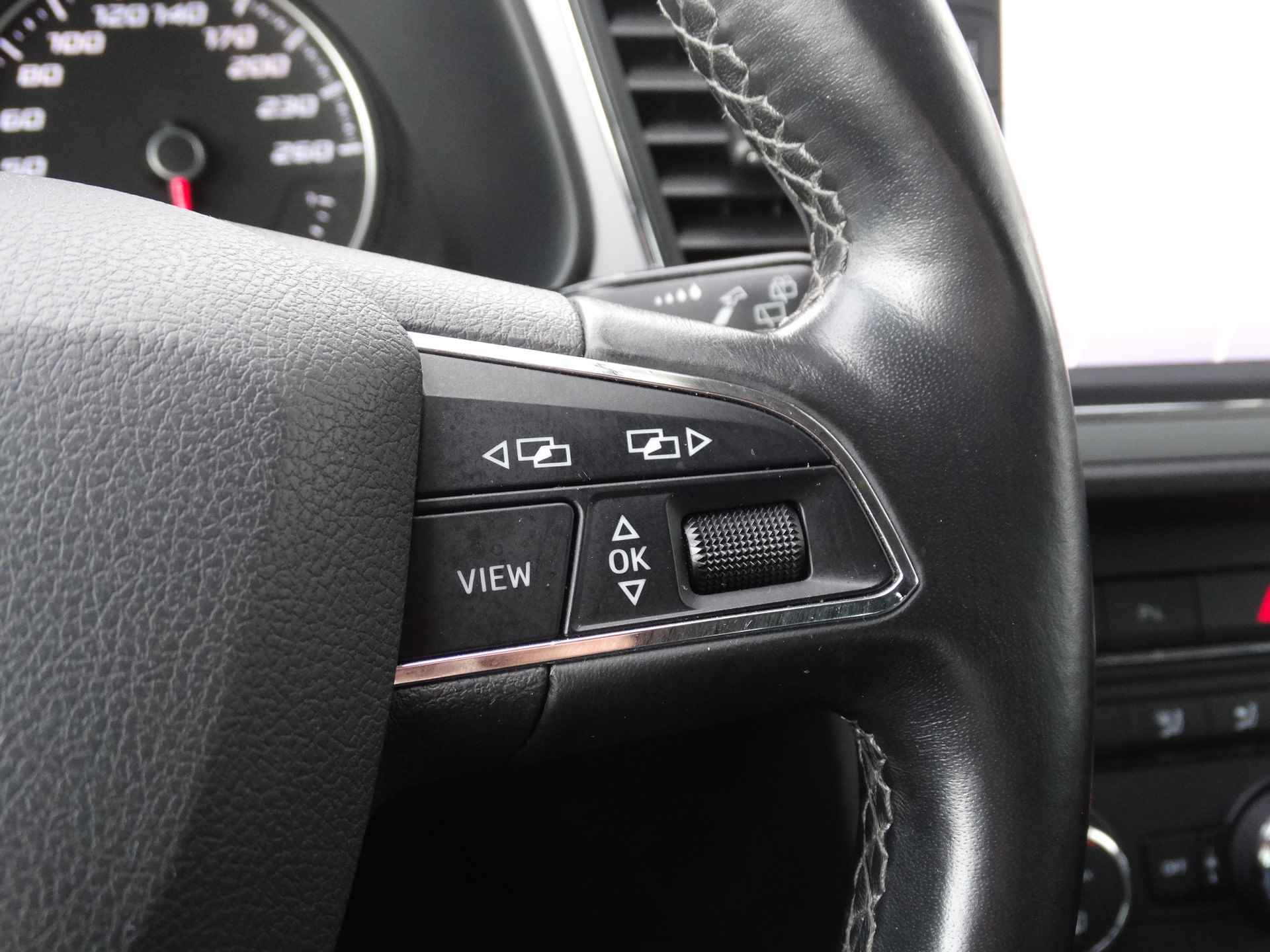 SEAT Leon 1.0 EcoTSI Style Business Intense | Navigatie | Climate Control | Parkeersensoren | Apple Carplay/Android Auto | - 20/34