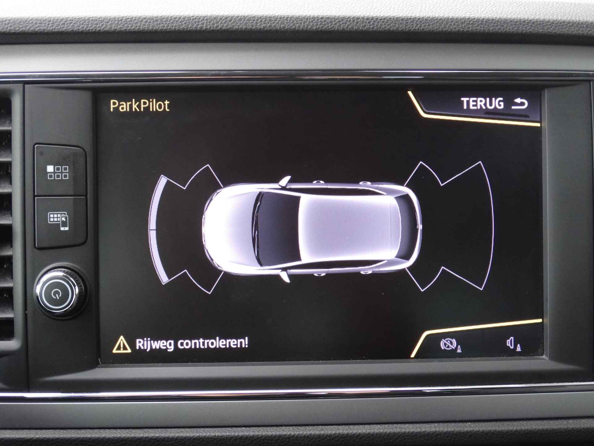 SEAT Leon 1.0 EcoTSI Style Business Intense | Navigatie | Climate Control | Parkeersensoren | Apple Carplay/Android Auto | - 31/34