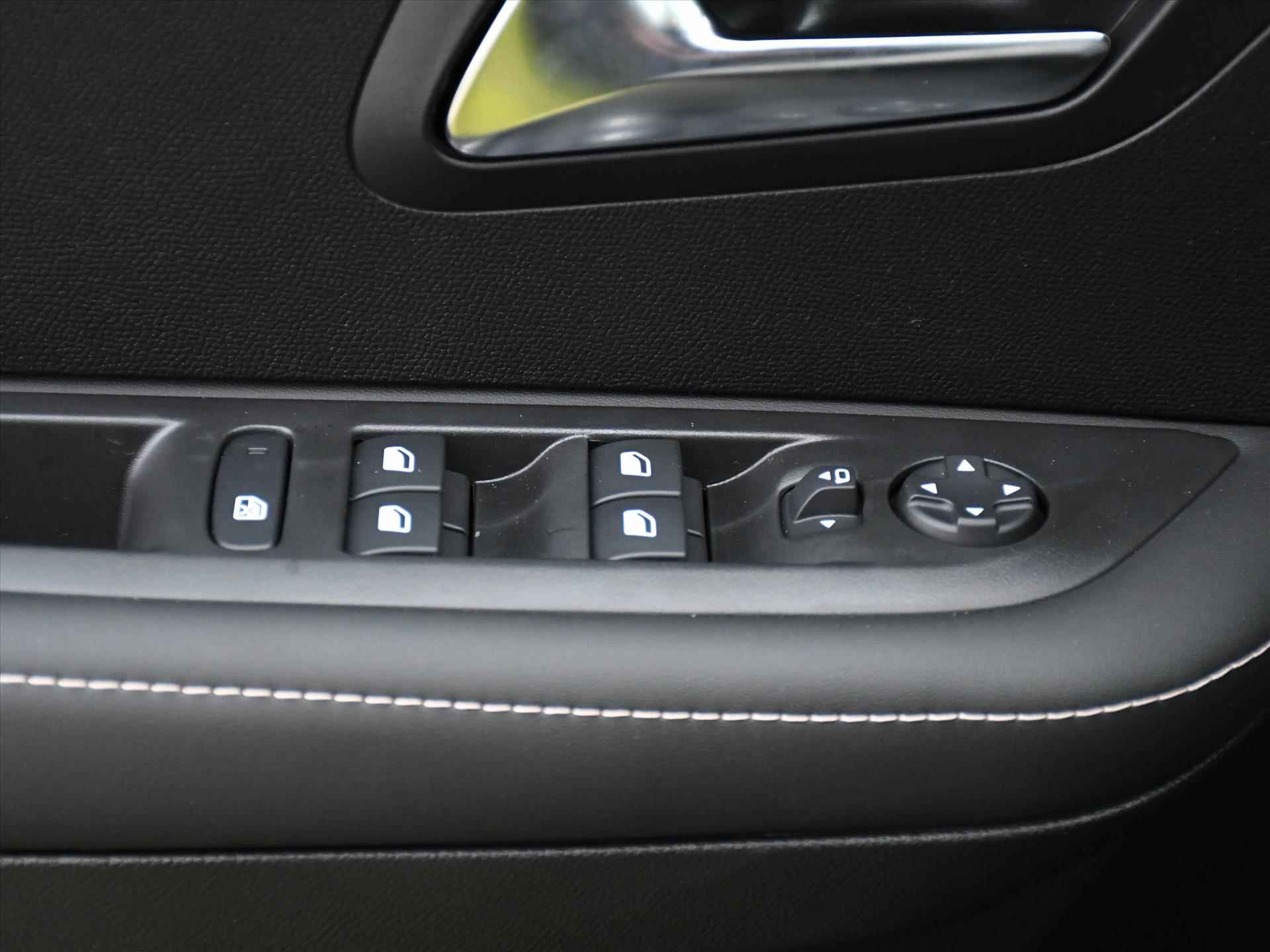 Peugeot e-208 Style 50kWh 136pk Automaat NAVI | CRUISE | CLIMA | LED | 16''LM | PDC | DAB | APPLE CARPLAY | STOELVERWARMING | USB - 28/30