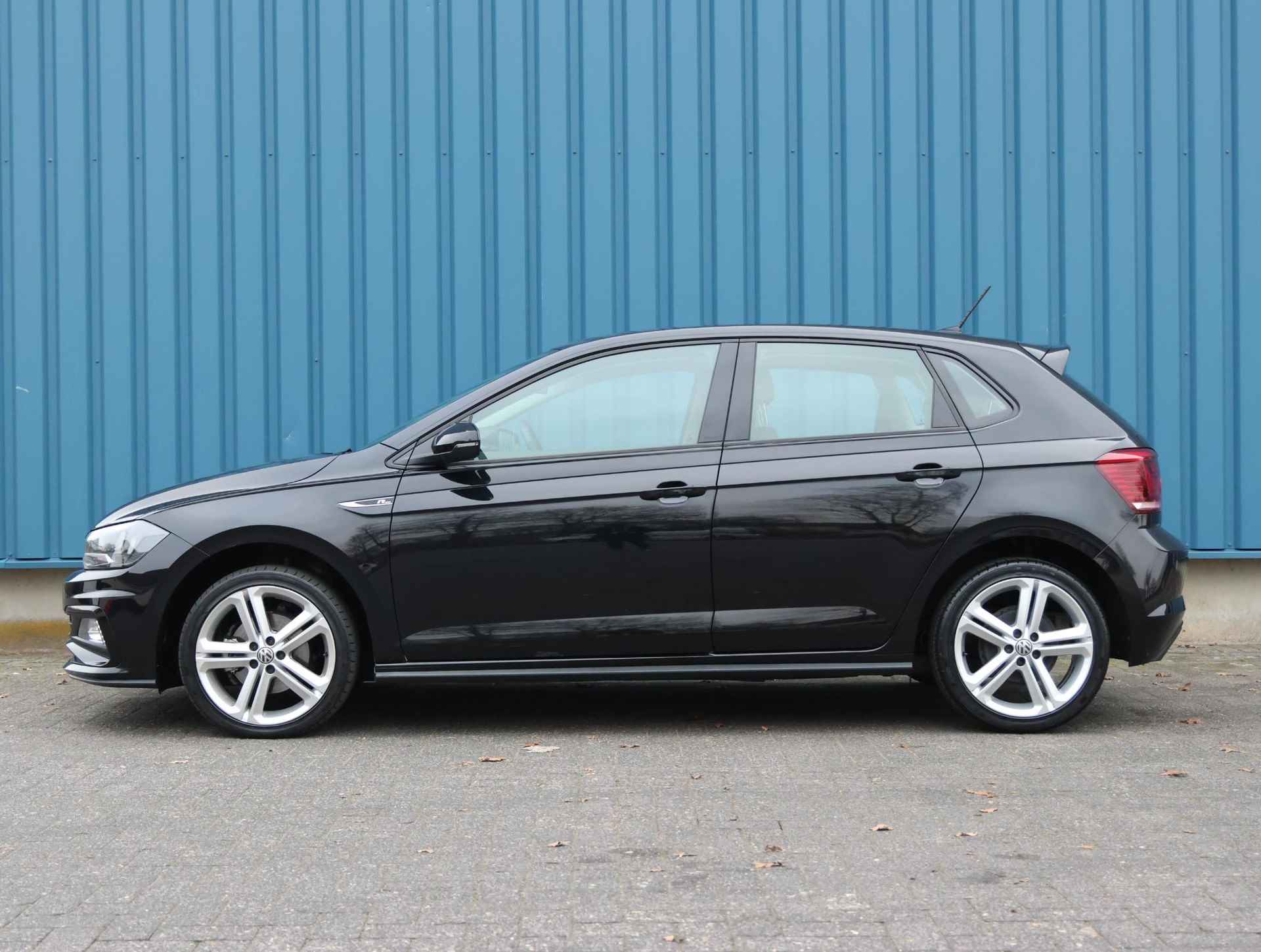 Volkswagen Polo 1.6 TDI Highline | 1ste eigenaar | AUTOMAAT | R-Line | LEER | Climate | Navigatie | Parkeersensoren | 17"LMV | Trekhaak | Stoelverwarming | - 3/45