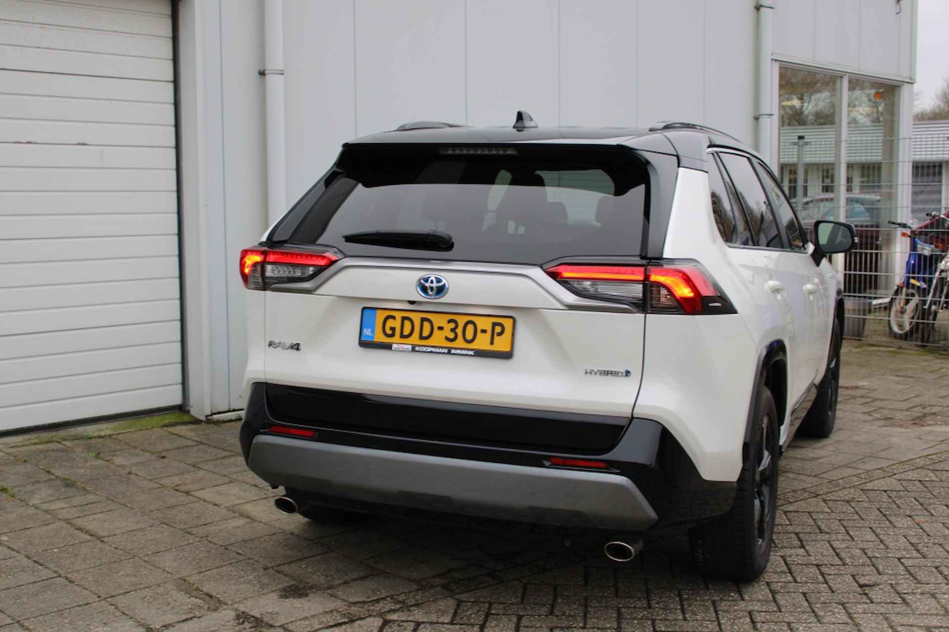 Toyota RAV4 2.5 Hybride Bi-Tone + Panorama - 4/30