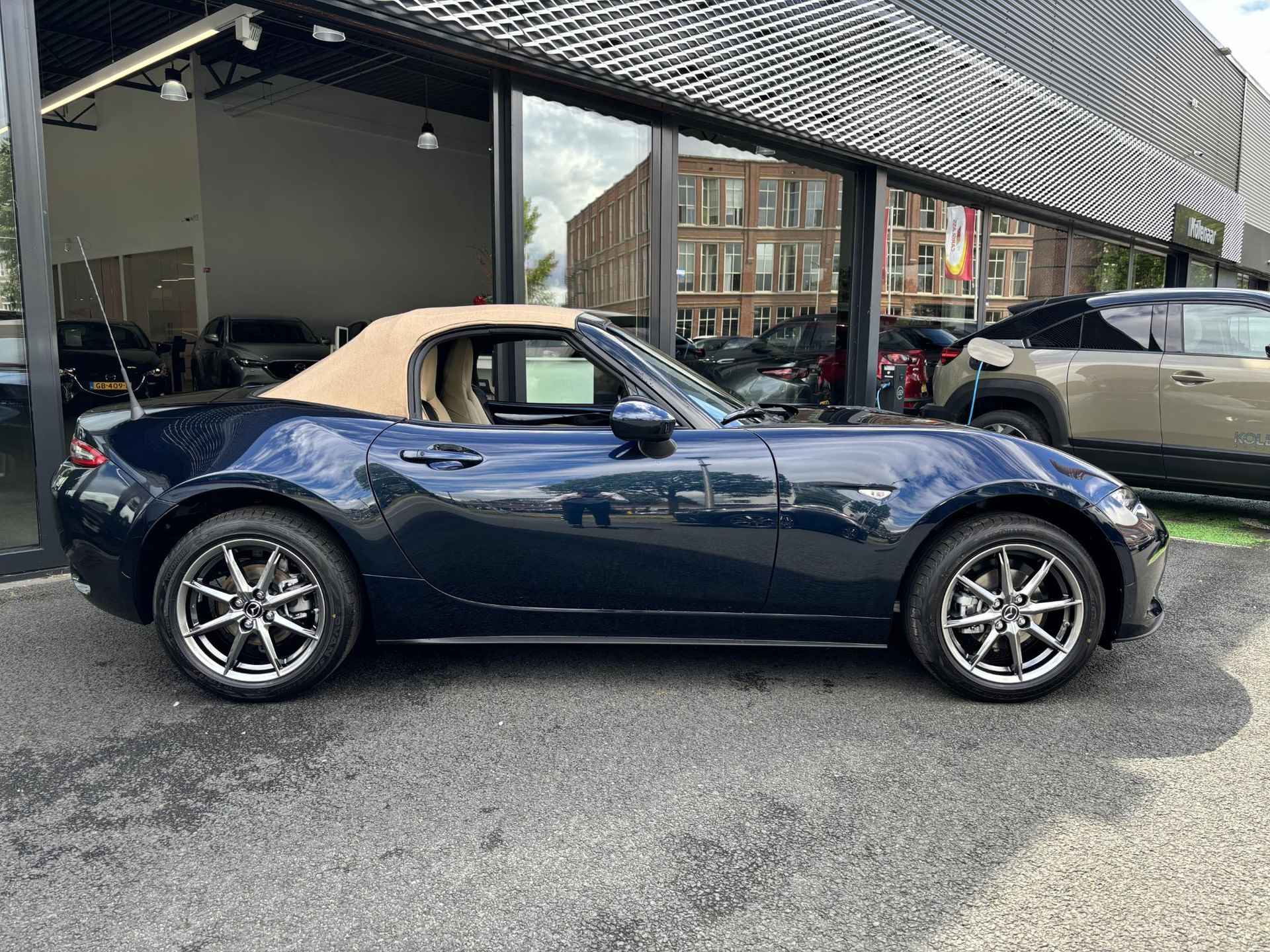 Mazda MX-5 1.5 Sky-G 132 Kazari /€3000,- inruilvoordeel/Direct rijden! - 2/35