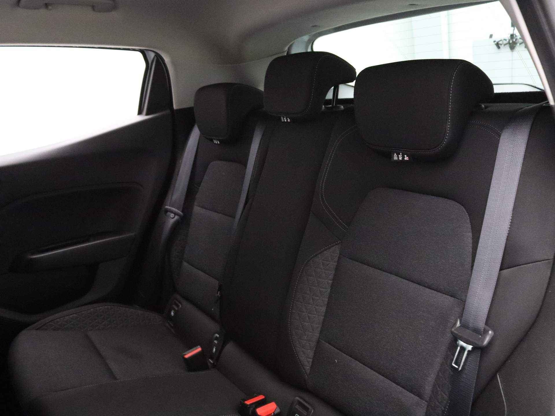 Renault Clio TCe 100pk Zen ALL-IN PRIJS! Airco | Cruise control | Apple Carplay - 30/37