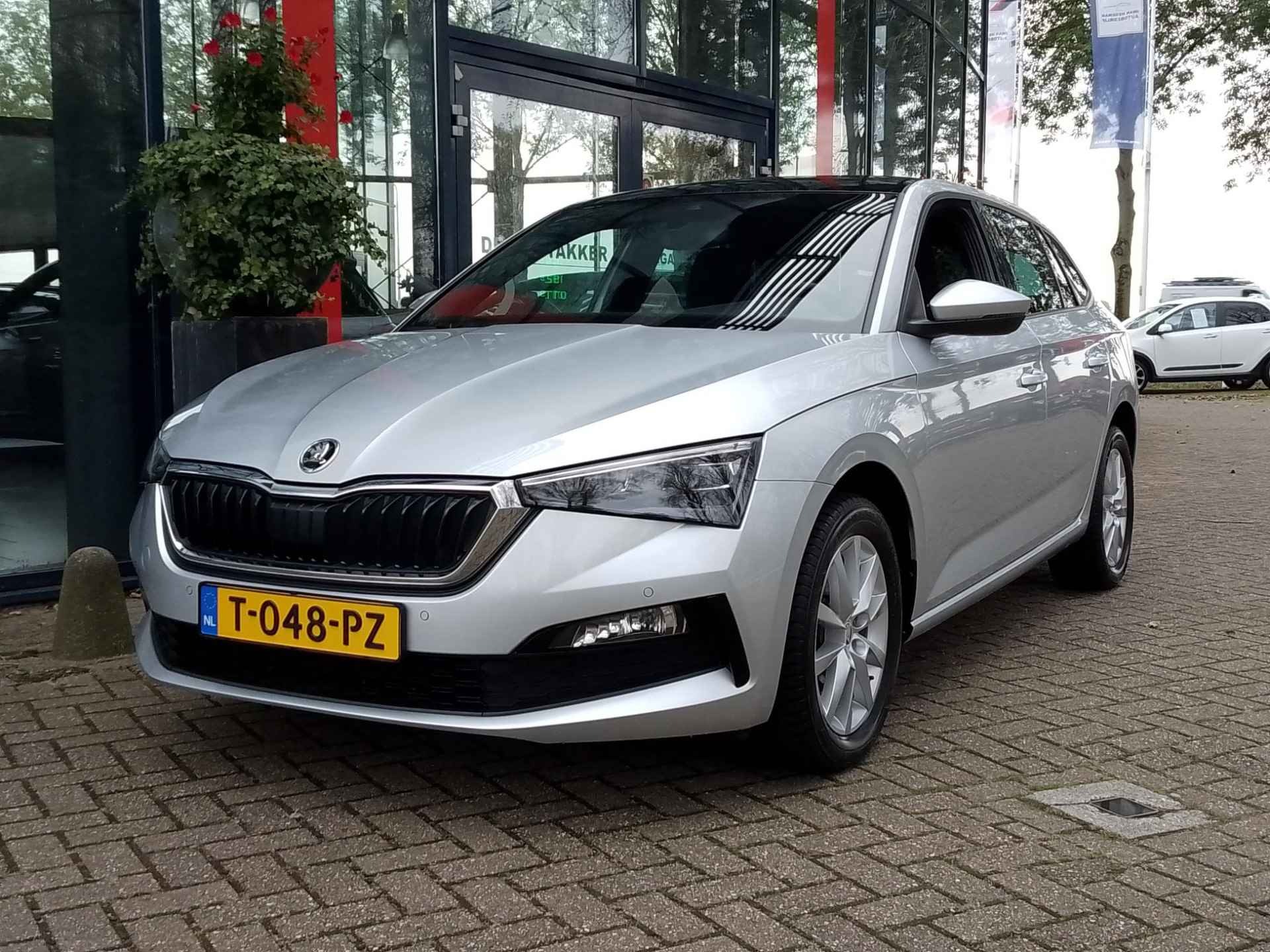 Skoda Scala 1.0 TSI Business | Panodak | Navigatie via Smartphone | Cruise Control | LM Velgen | PDC + Camera - 7/27