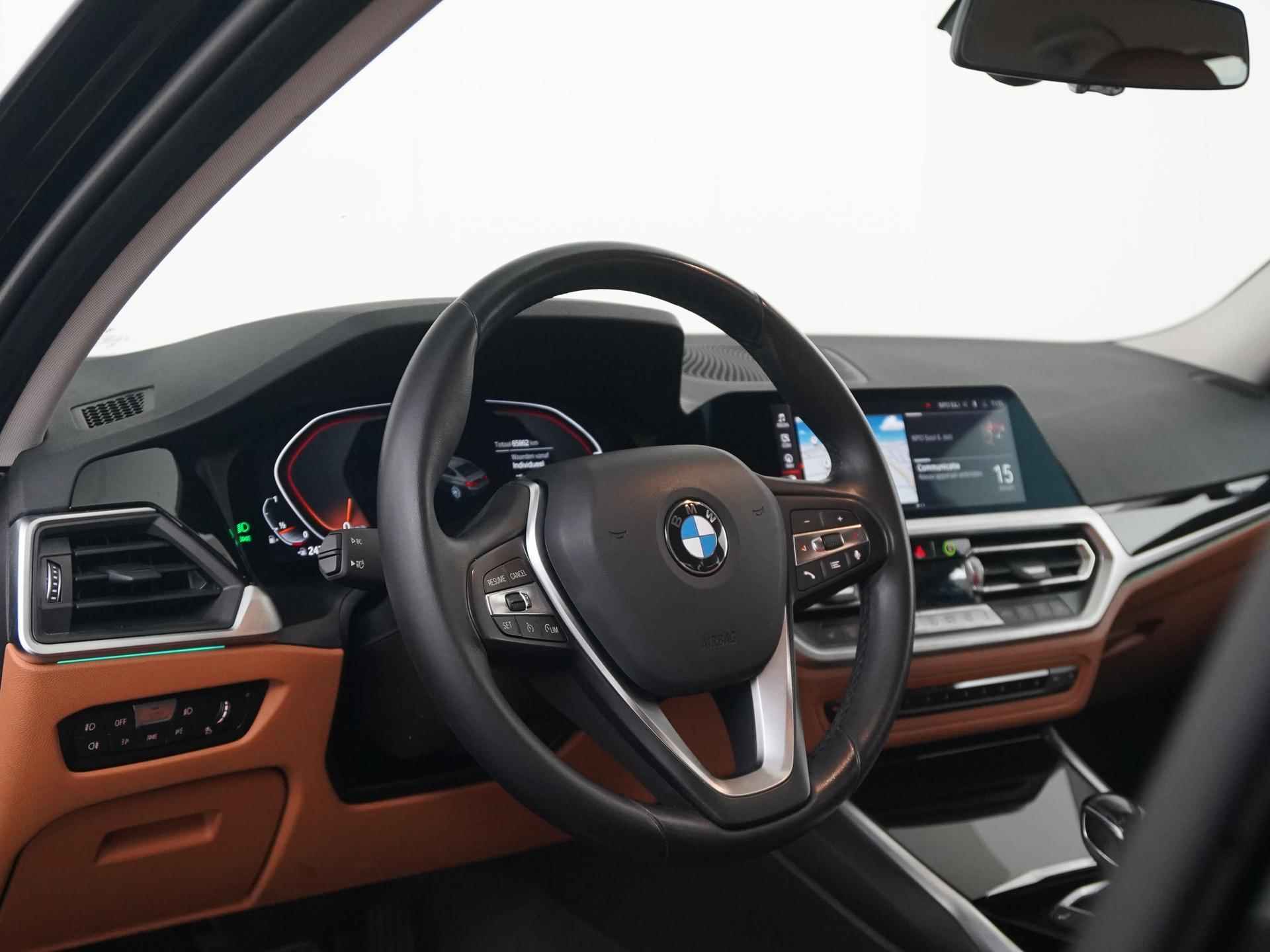 BMW 3-serie 318i High Executive Sport Line | Leder | Navigatie | Apple Carplay | Zondag Open! - 34/37