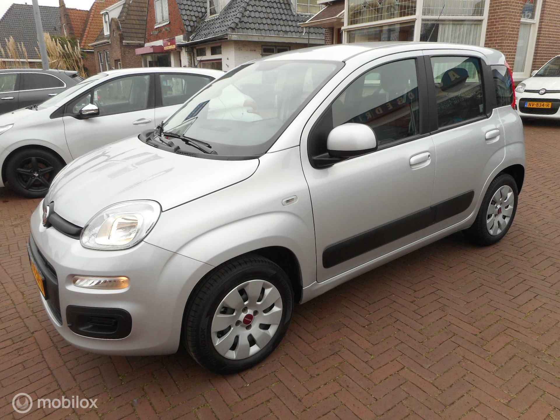 Fiat Panda TwinAir Turbo 80 Lounge METALLIC LAK+RESERVEWIEL+HOOGTEVERSTELLING BESTUURDERSSTOEL - 3/27