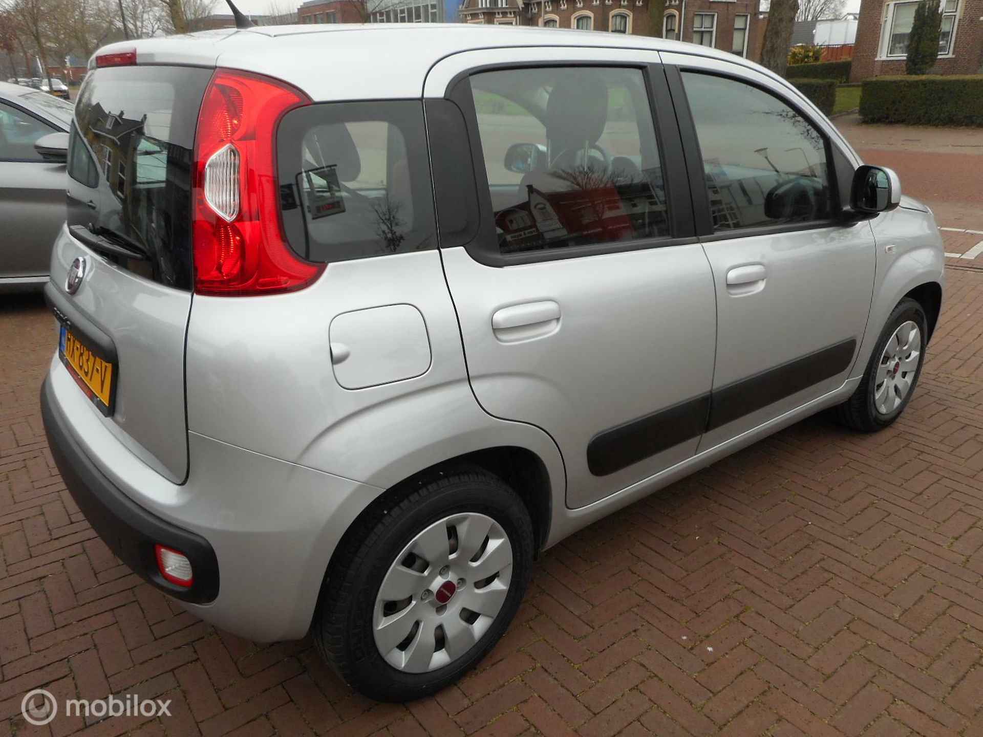 Fiat Panda TwinAir Turbo 80 Lounge METALLIC LAK+RESERVEWIEL+HOOGTEVERSTELLING BESTUURDERSSTOEL - 4/27