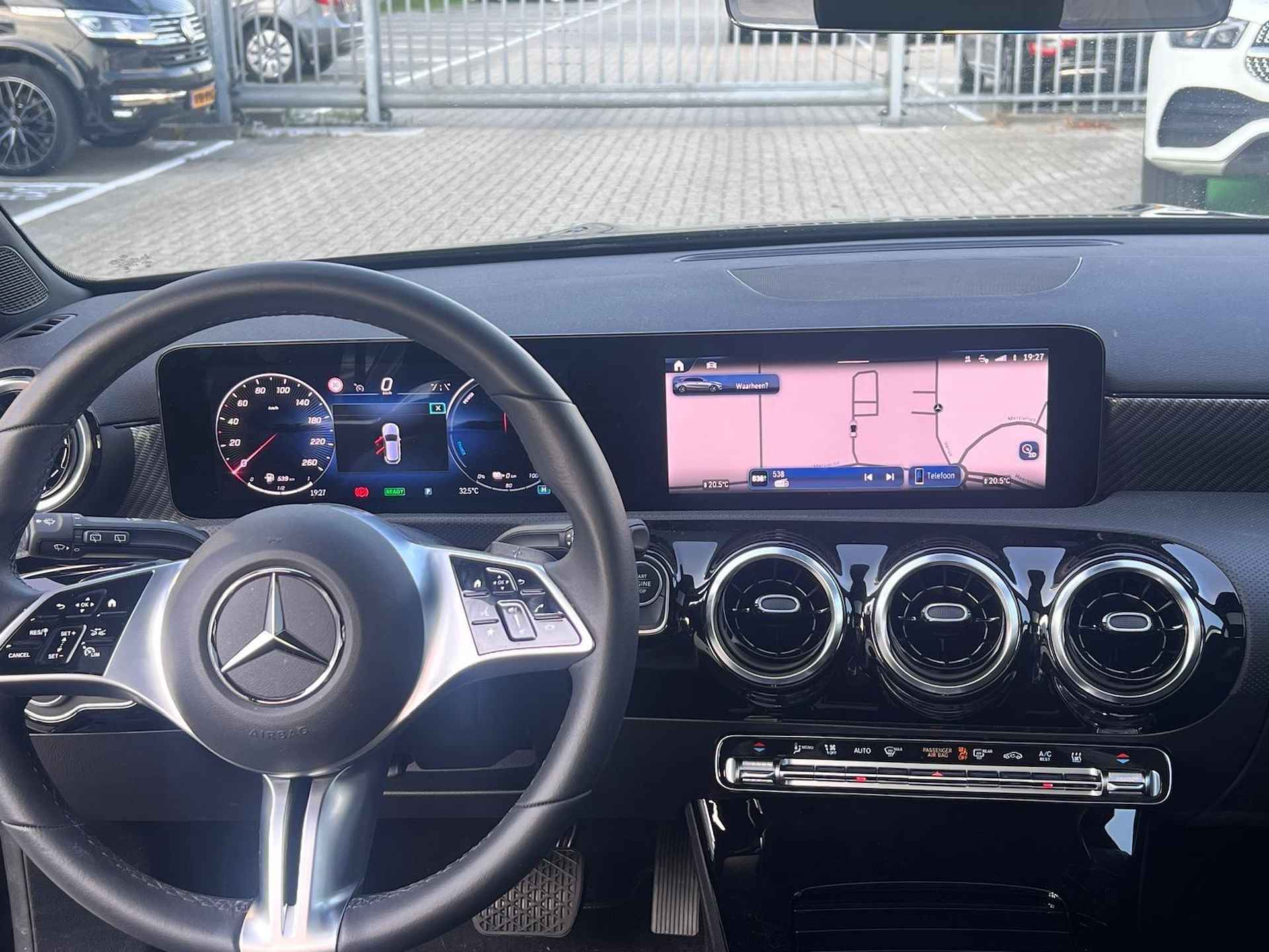 Mercedes-Benz A-klasse 250 e Business Line | Panoramadak | stoelverwarming | achteruitrijcamera | getint glas | High performance Led | - 6/11